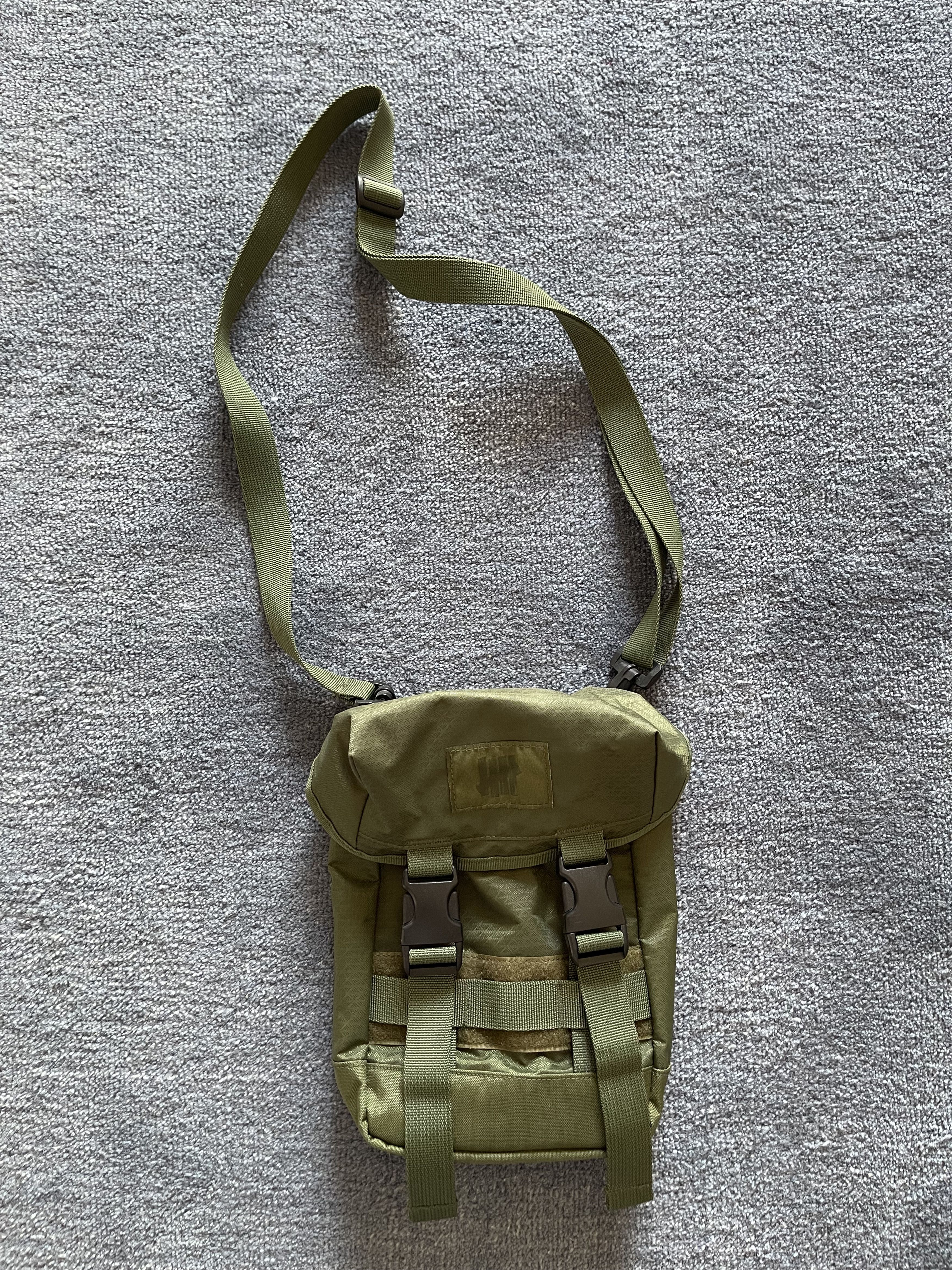 Undefeated UNDEFEATED Crossbody Shoulder Bag Olive Nylon Geometric Size ONE SIZE - 1 Thumbnail