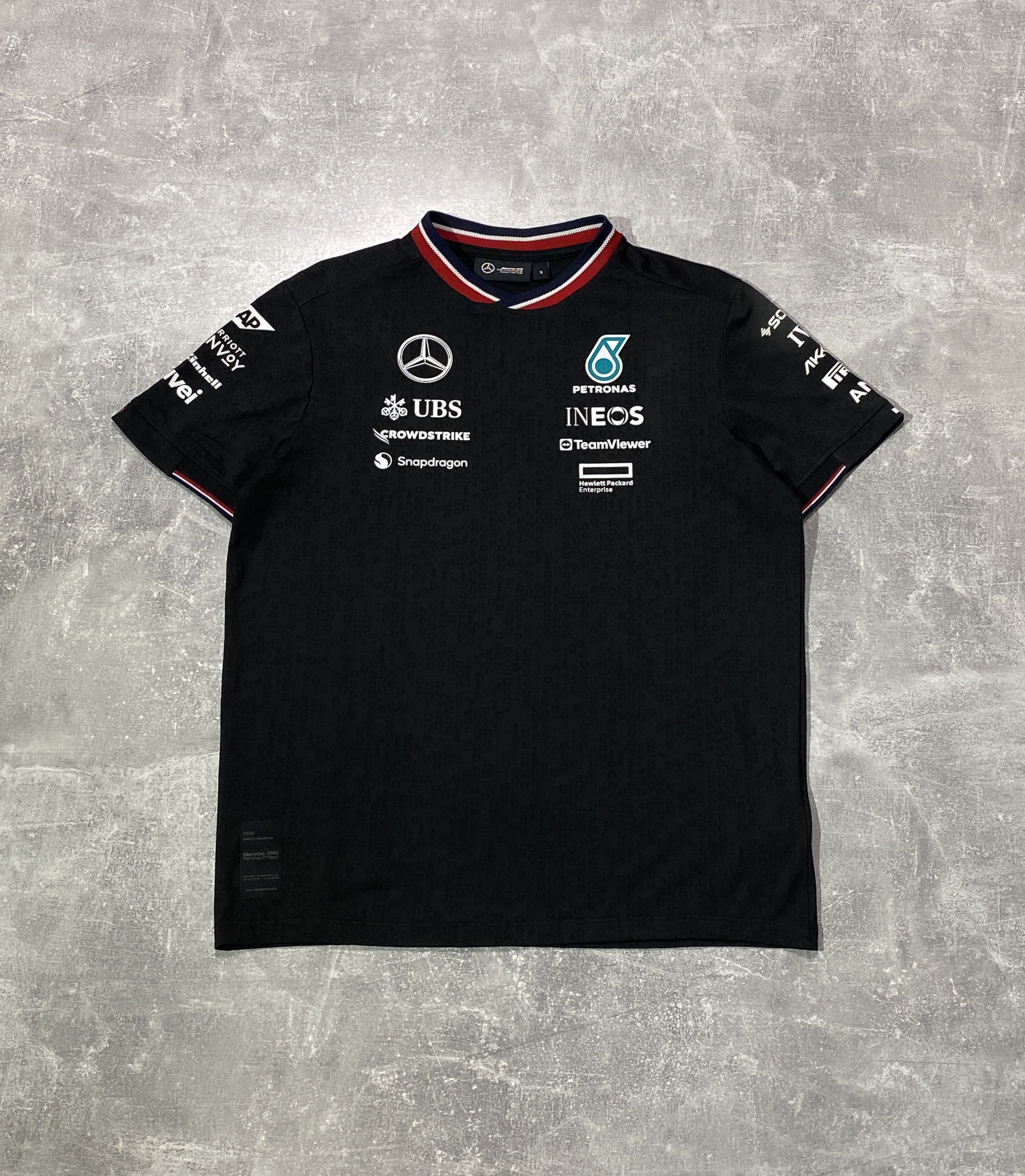 Vintage Vintage Y2K AMG Mercedes PETRONAS F1 Racing T-shirt Size US S / EU 44-46 / 1 - 4 Thumbnail