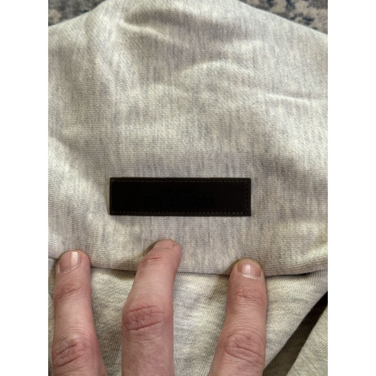 Essentials Fear of God Essentials Hoodie FW22 Light Oatmeal Gray Medium NWT Hooded Oversized Pockets Pullover Men Shirt? Size US M / EU 48-50 / 2 - 6 Thumbnail