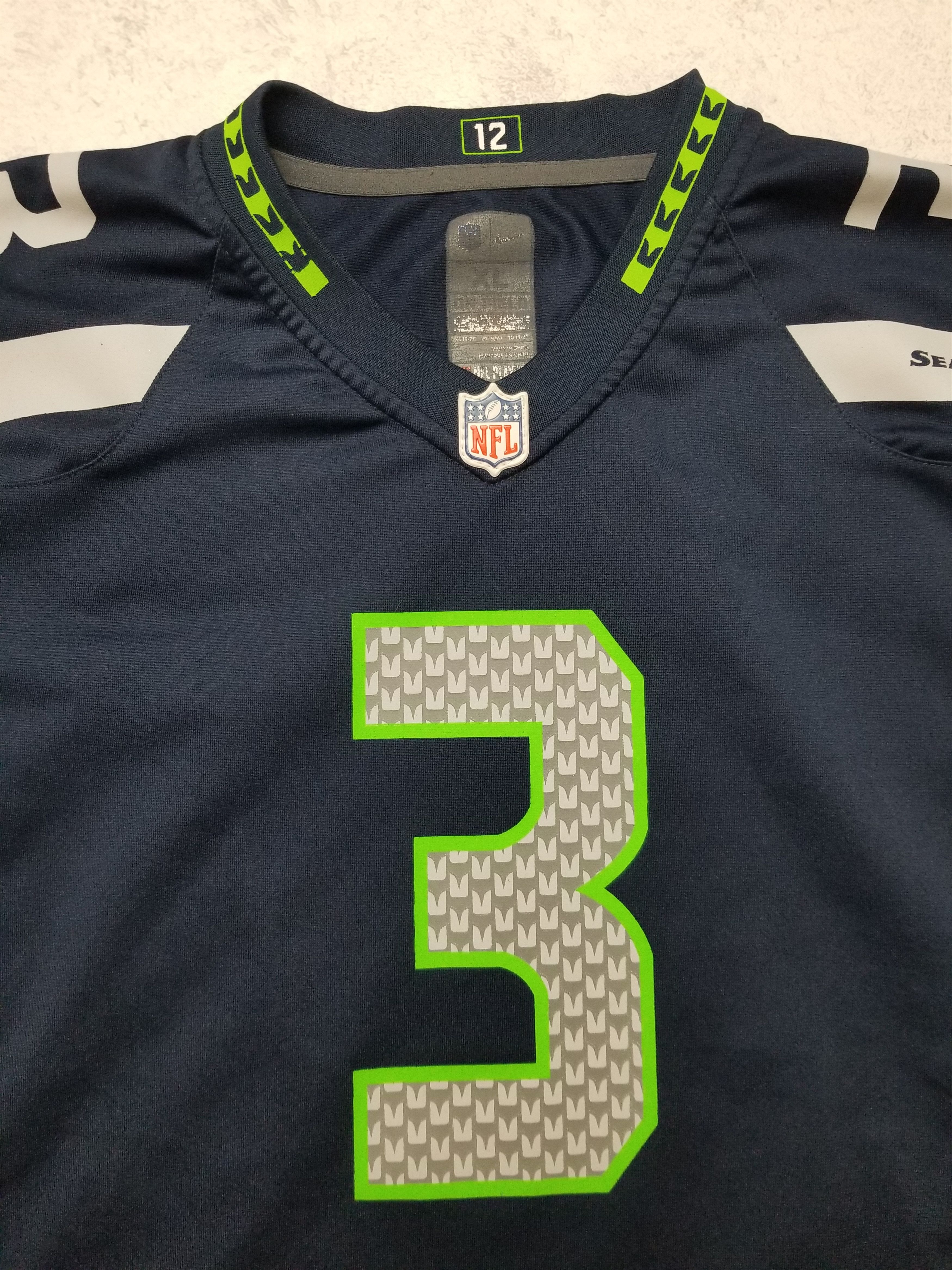 Nike Nike Russell Wilson Seattle Seahawks Jersey Youth XL Men's S Size US S / EU 44-46 / 1 - 13 Thumbnail
