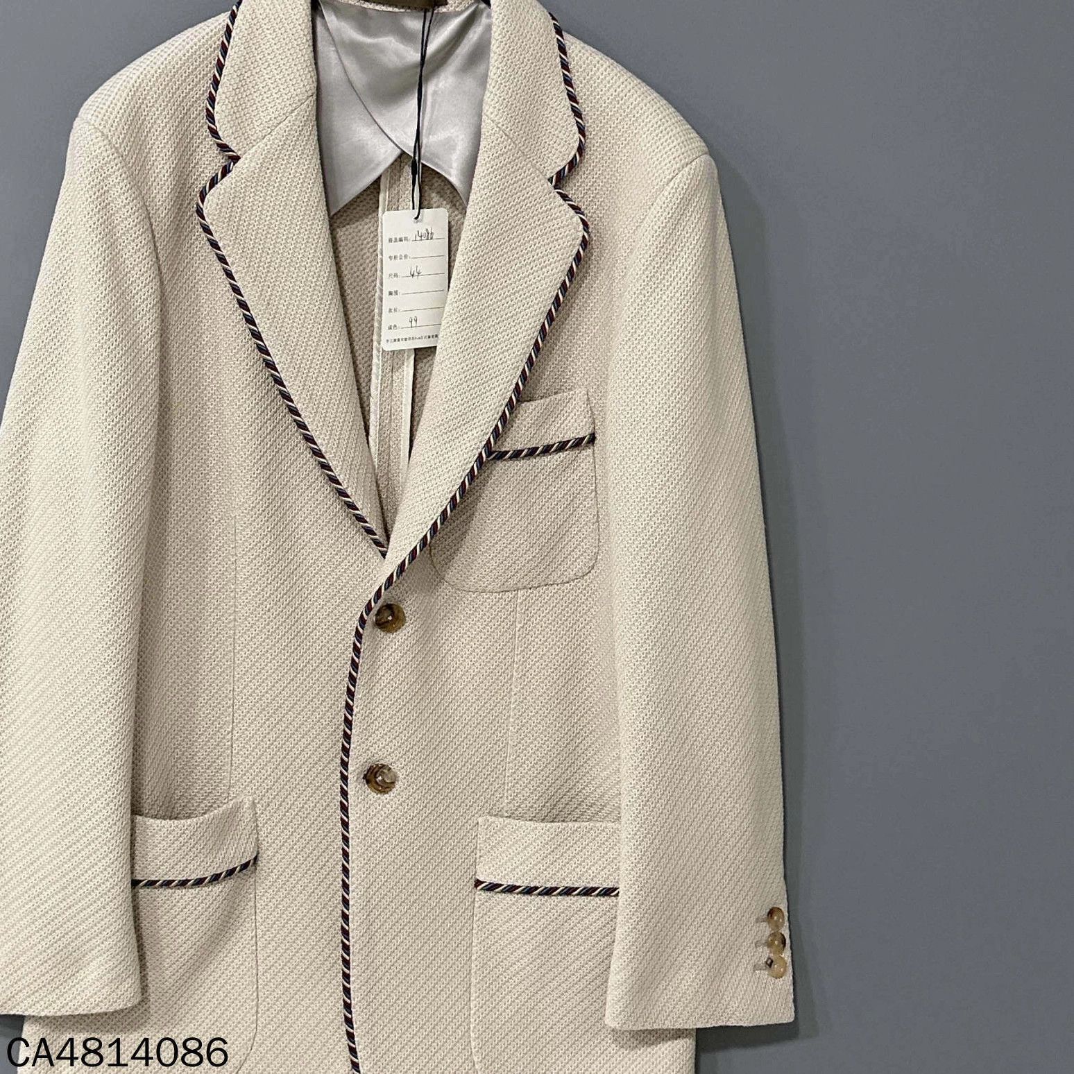Gucci Gucci 44 blazer Size 44S - 2 Thumbnail