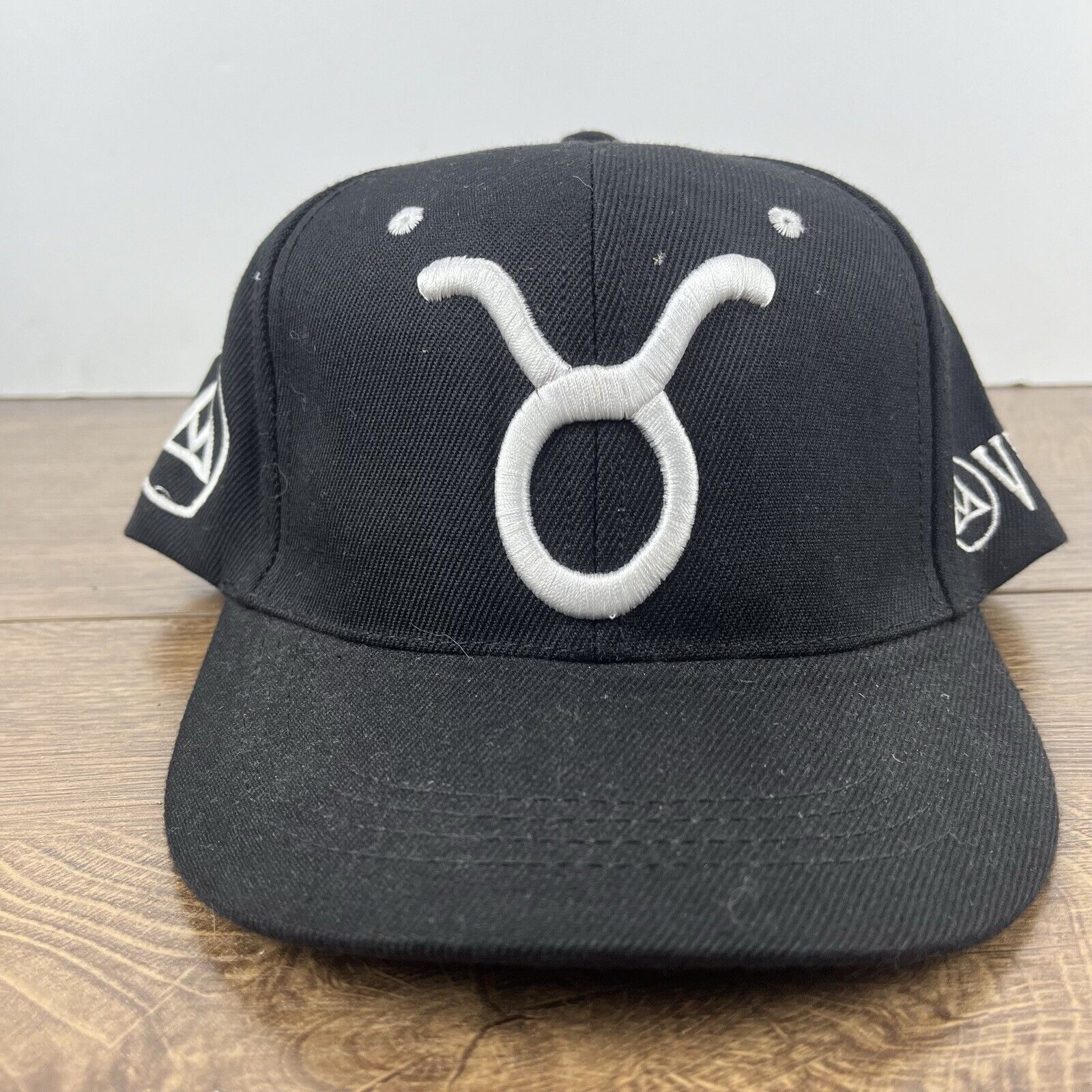Other Veil Hat VEIL Taurus Snapback Hat Black Hat Adjustable Black Size ONE SIZE - 3 Thumbnail
