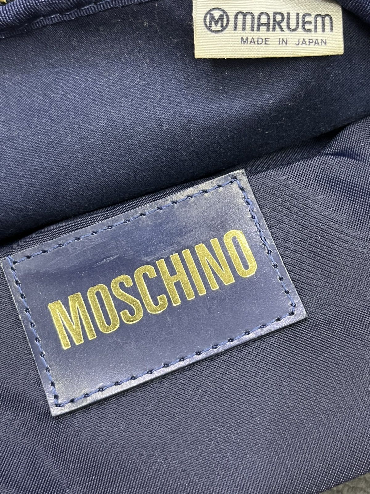 Moschino Authentic vintage Moschino waist pouch bag Made in Japan. Size ONE SIZE - 14 Thumbnail