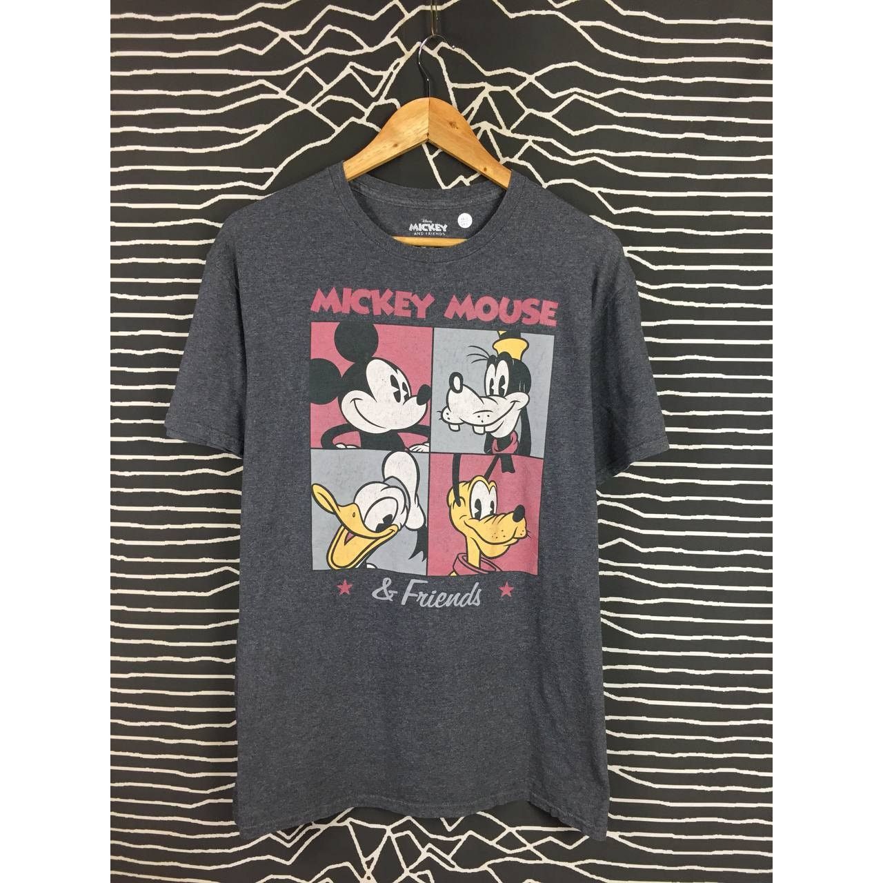 Mickey Mouse Mickey Mouse And Friends Disney Cartoon Tee Size US L / EU 52-54 / 3 - 1 Thumbnail