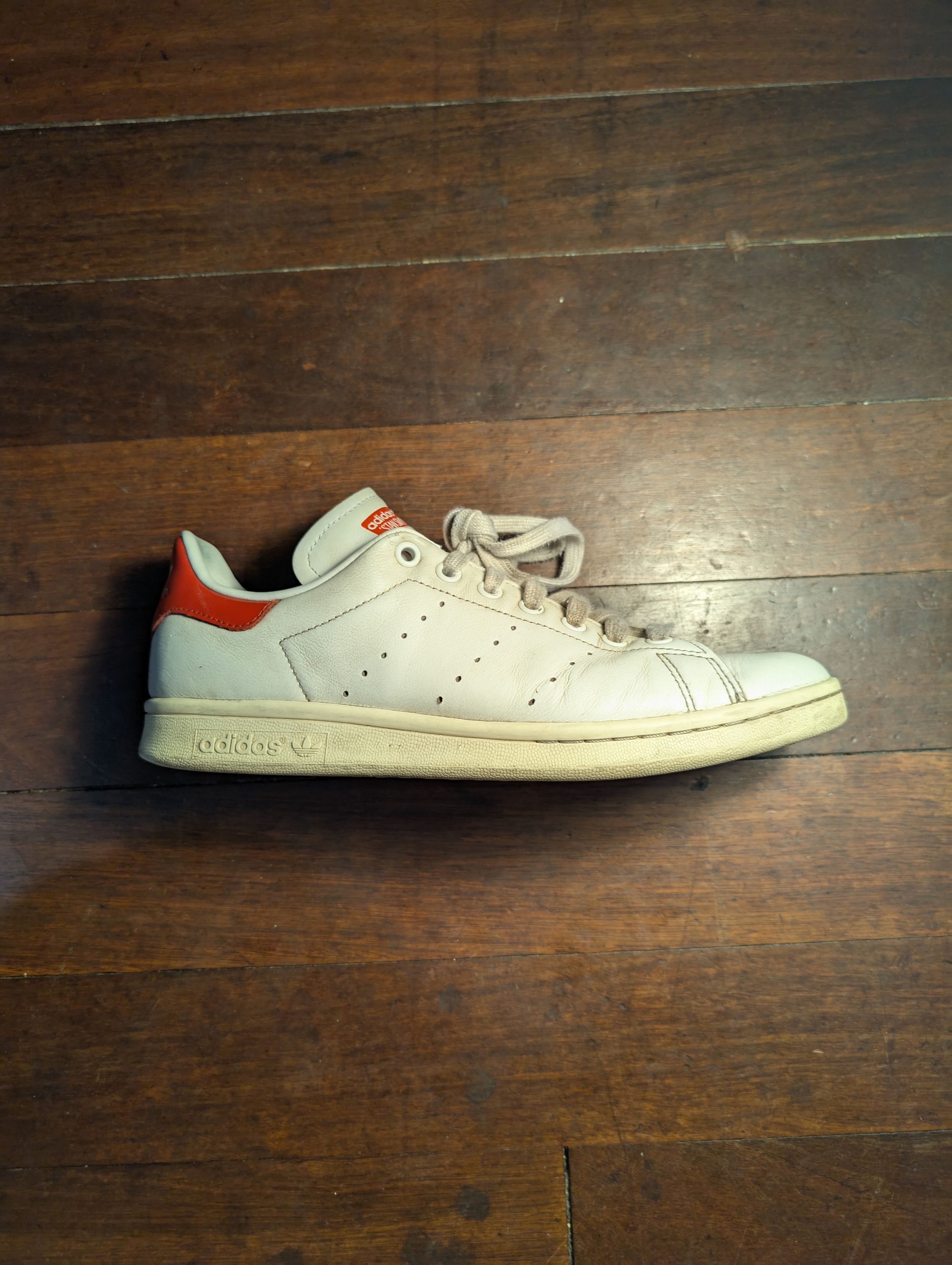 Adidas Stan Smith 'Valentine's Day Red' (2020) UK 8 Size US 8.5 / EU 41-42 - 3 Thumbnail