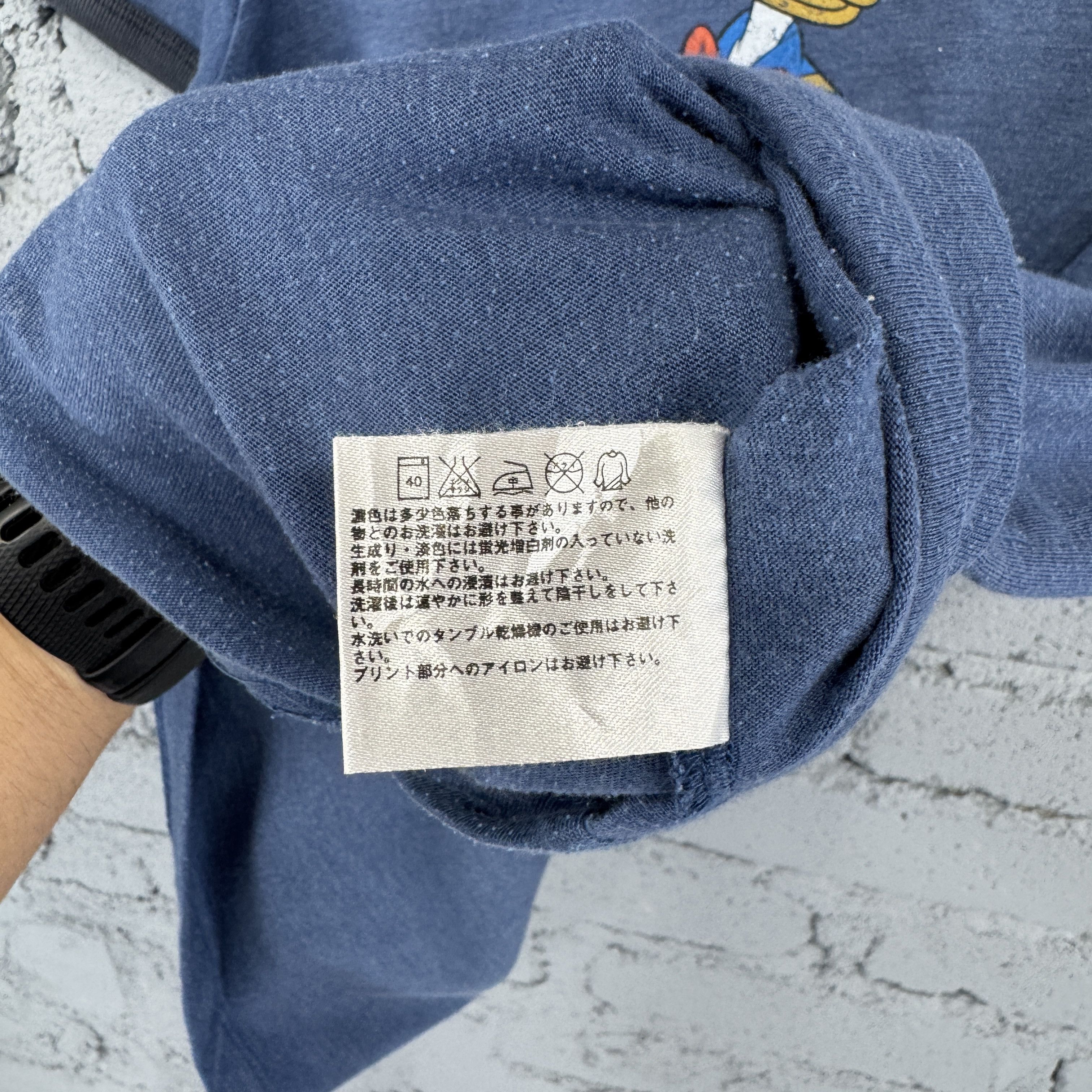 Uniqlo Uniqlo Disney Donald Duck Ringer Tshirt Size US S / EU 44-46 / 1 - 7 Thumbnail