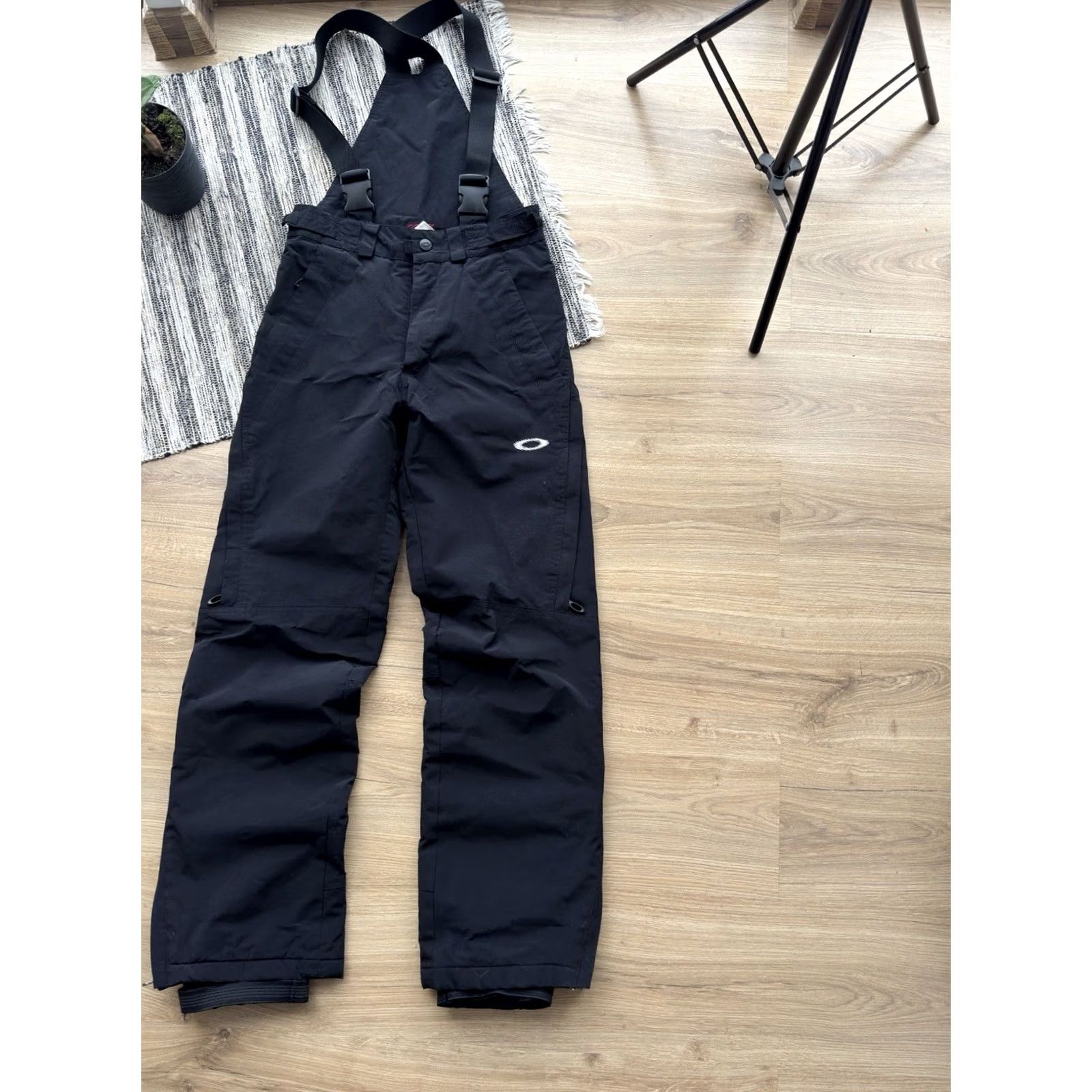 Oakley VINTAGE Oakley Men’s Snow Pants Black Waterproof Insulated Adjustable Suspenders S Size US 29 - 2 Thumbnail
