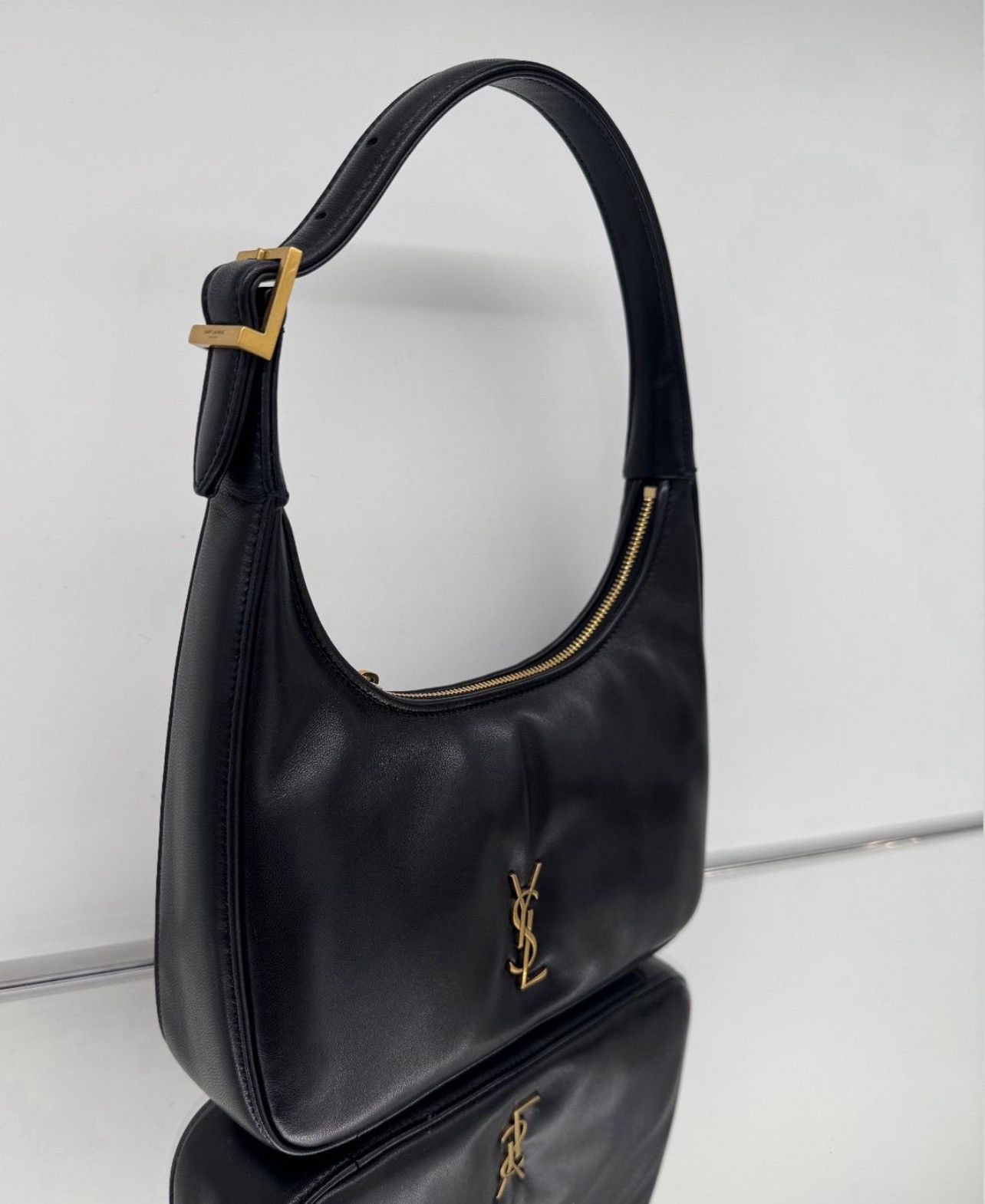 Saint Laurent Paris Calypso Mini Hobo Bag in Lambskin Size ONE SIZE - 2 Thumbnail