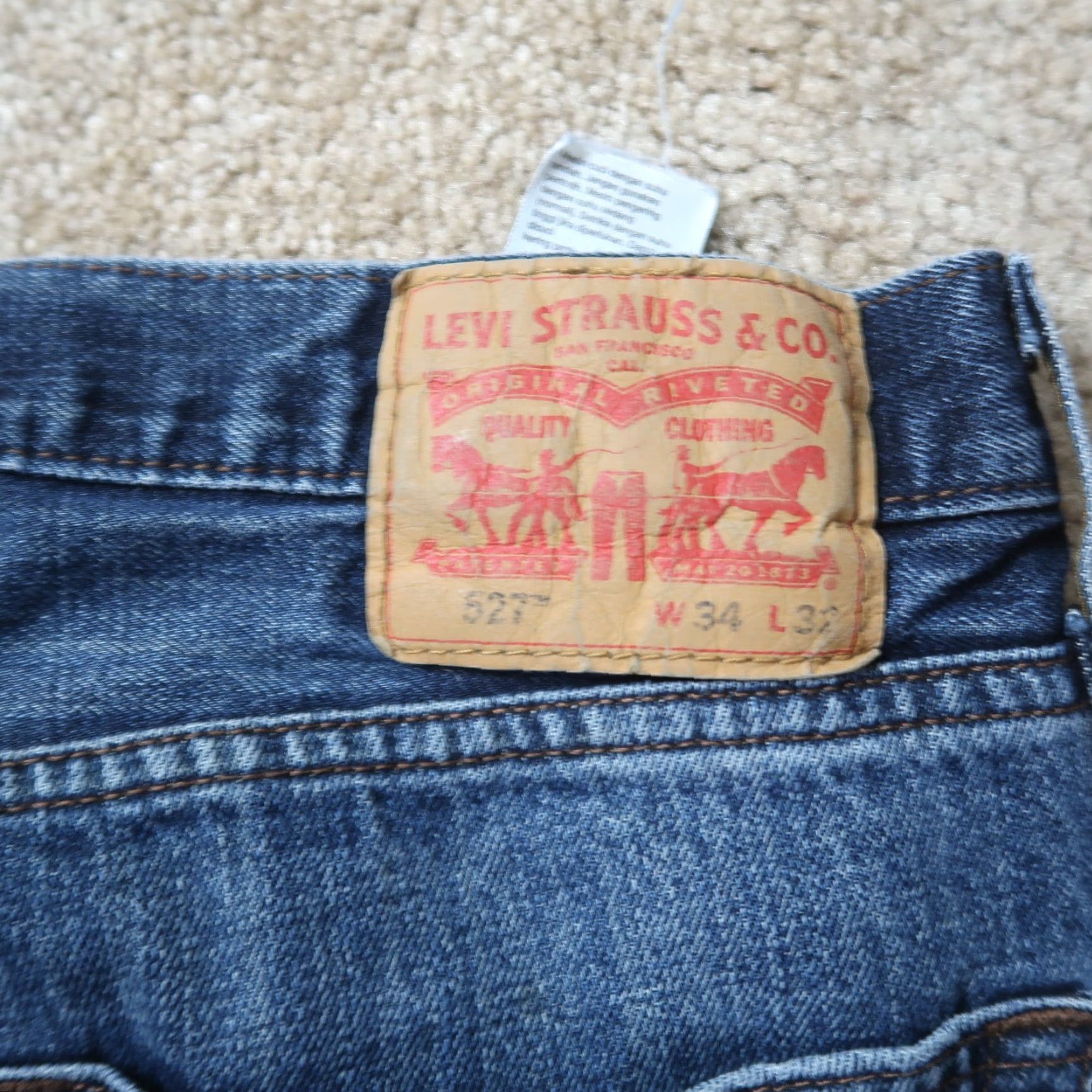 Levi's VINTAGE Levi's 527 Jeans Men 34x32 Blue Denim Distressed Bootcut Pants 5-Pocket Regular Inseam 32 Zip Closure Leather Logo Mens Size US 34 / EU 50 - 7 Thumbnail