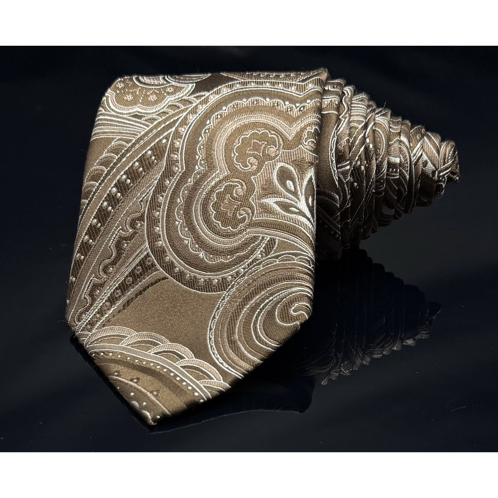 Donald Trump DONALD J TRUMP MEN'S TIE BROWN/Paisley Width: 3.5" Length: 6 Size ONE SIZE - 2 Thumbnail
