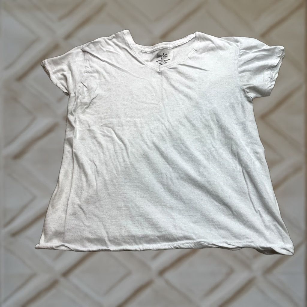 Vintage Jake & co Shirt Womens Large White Short Sleeve V Neck Basic Casual Top Ladies Size L / US 10 / IT 46 - 1 Thumbnail