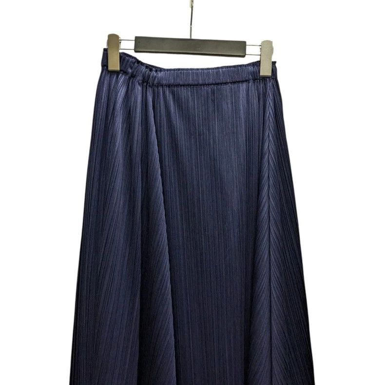 Issey Miyake Issey Miyake size:2 Blue and black pleated skirt Size 31" - 2 Thumbnail