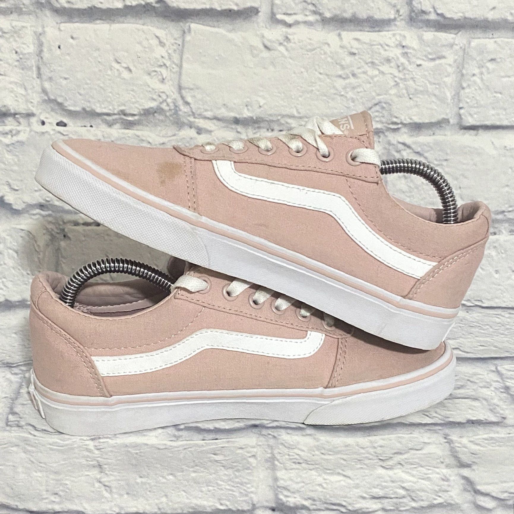 Vans VANS Old Skool Pink Solid Low Top Lace Up Skate Shoes Womens Size 7.5 Footwear Sneaker Casual Canvas Breathable Comfort Logo Included Size M / US 6-8 / IT 42-44 - 7 Thumbnail