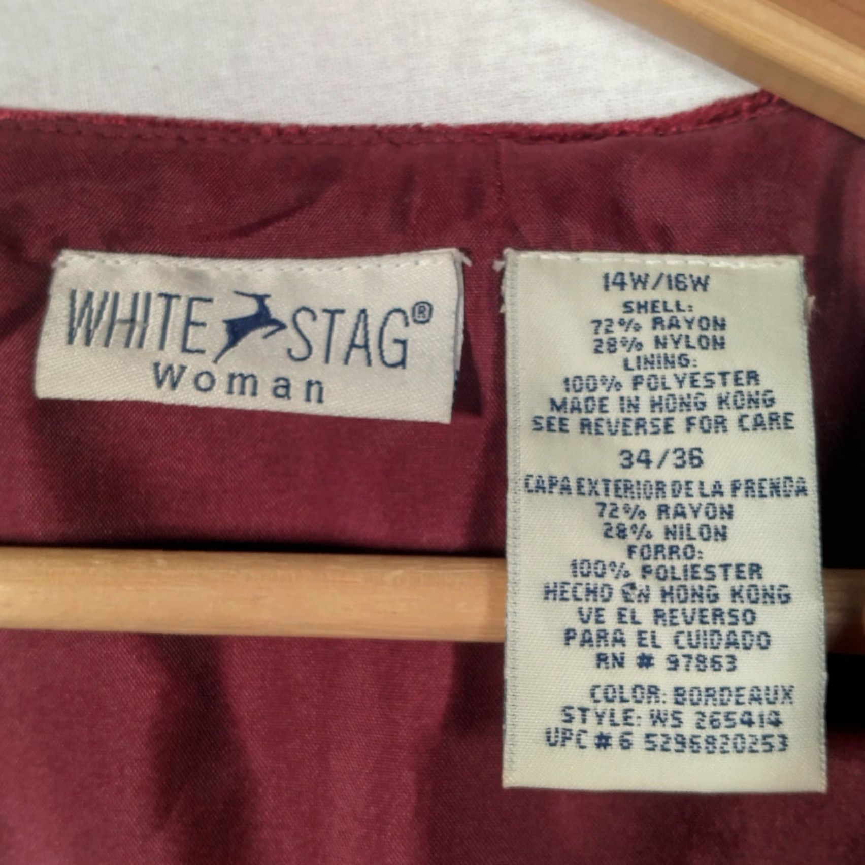 VINTAGE White Stag Velour Vest Womens 14W/16W Maroon Embroidered Floral Velour Vest