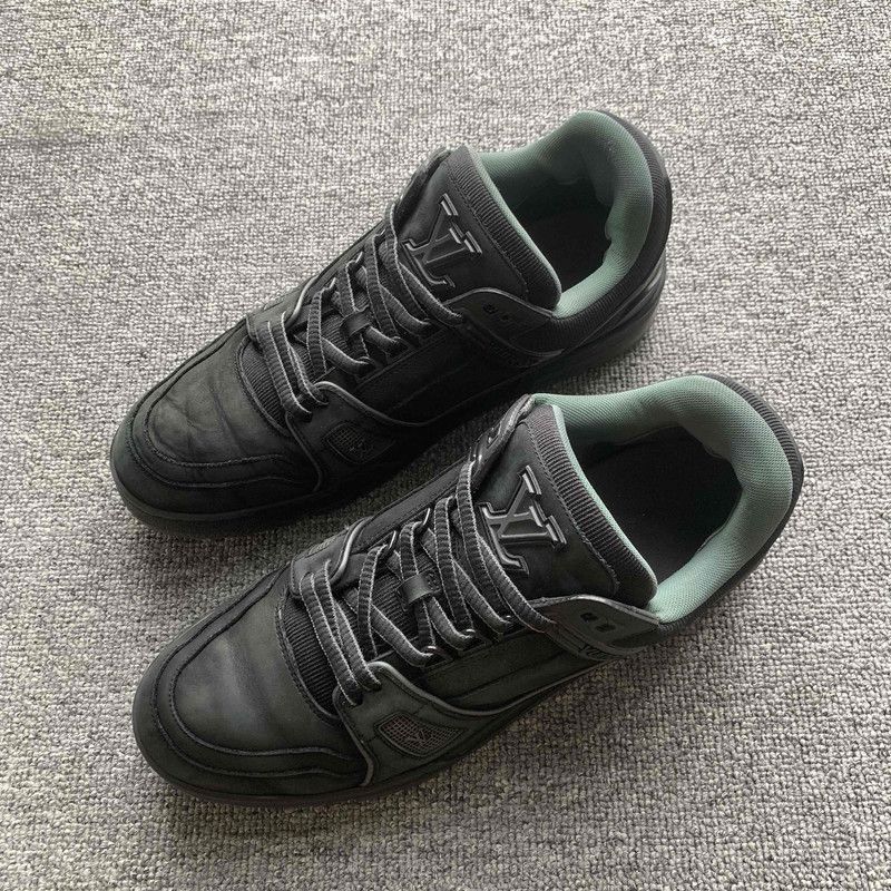 Louis Vuitton Louis Vuitton Trainer Black Stylish Sneakers - Size US 8.5 / EU 41-42 - 1 Thumbnail