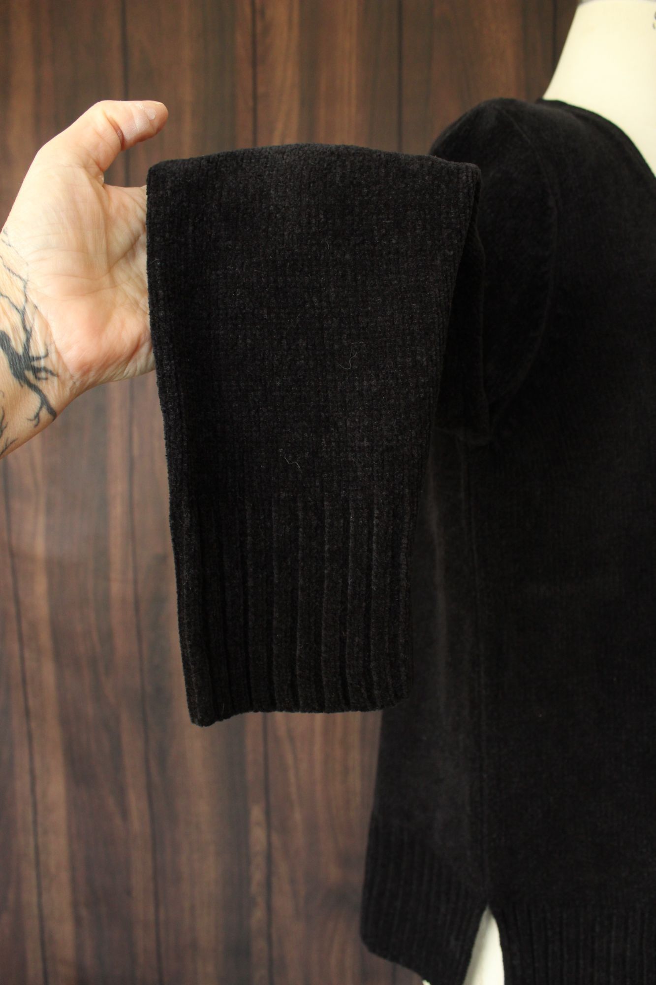 Vintage Vintage 1990s 2000s Sweater, NWT Karen Scott Black Chenille Size S / US 4 / IT 40 - 12 Thumbnail