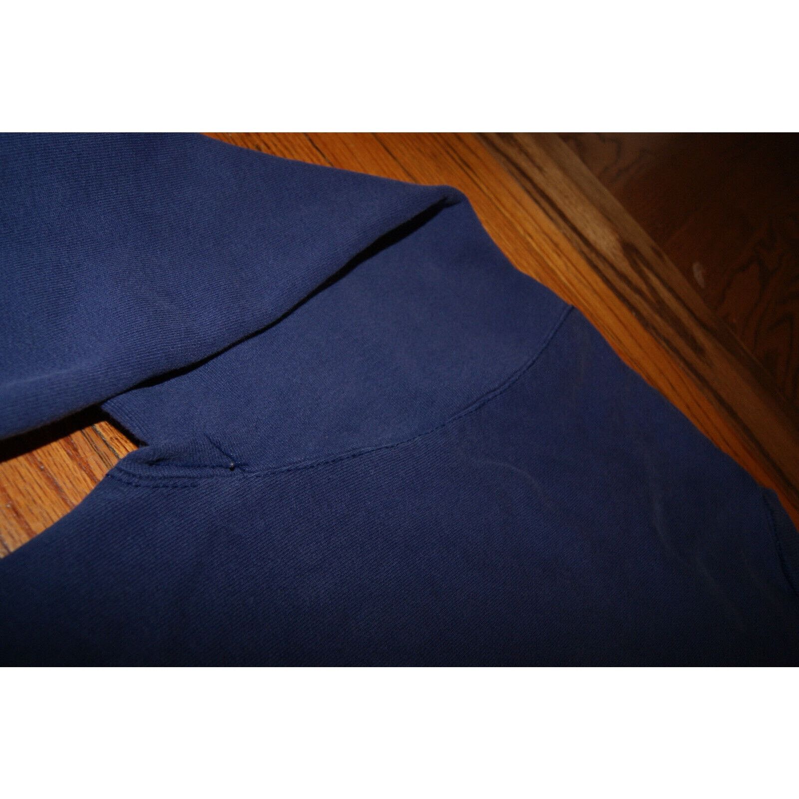 Champion VTG Champion Single V Crewneck Sweatshirt L USA Navy Blue Size US L / EU 52-54 / 3 - 10 Thumbnail