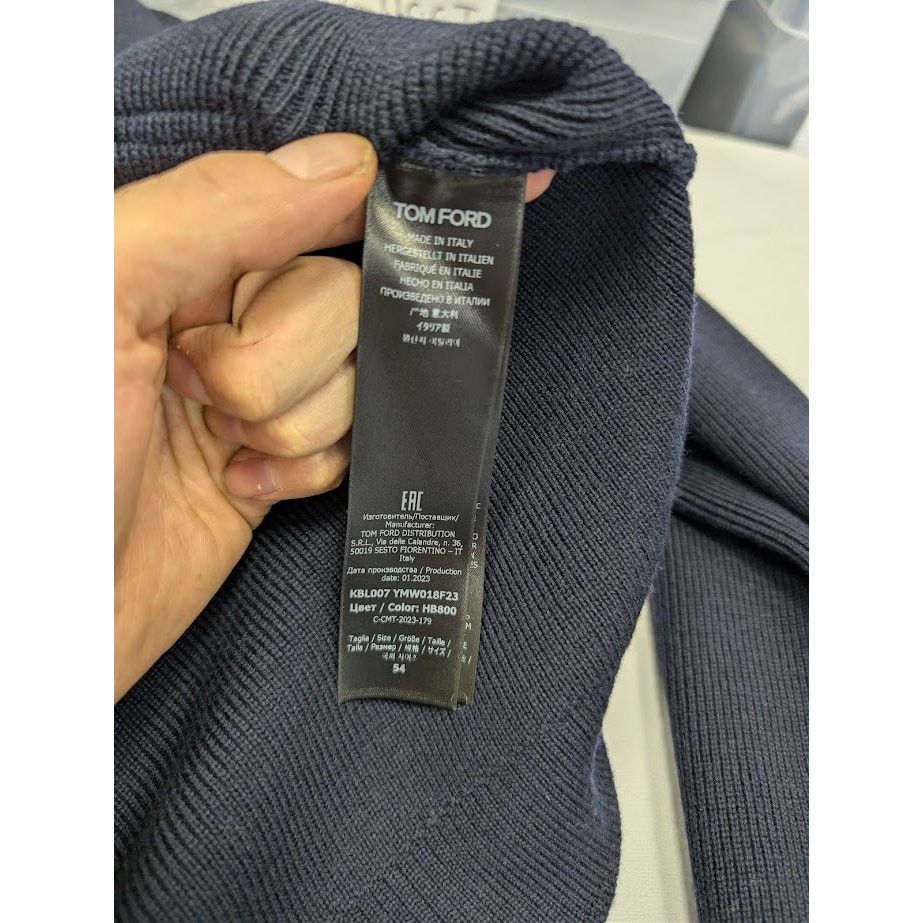 Tom Ford o1rshd1 Knitwear Button Sweater in Navy Size US L / EU 52-54 / 3 - 18 Thumbnail