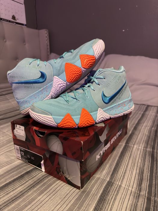 Kyrie on sale size 12