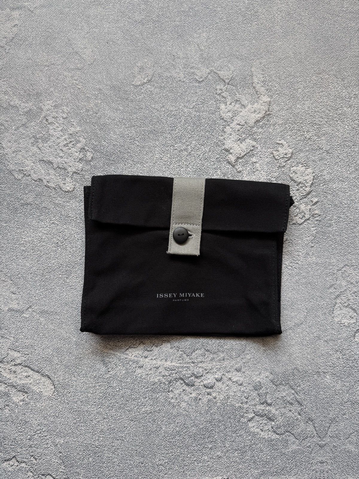 Issey Miyake Issey Miyake Parfums bag Size ONE SIZE - 3 Thumbnail
