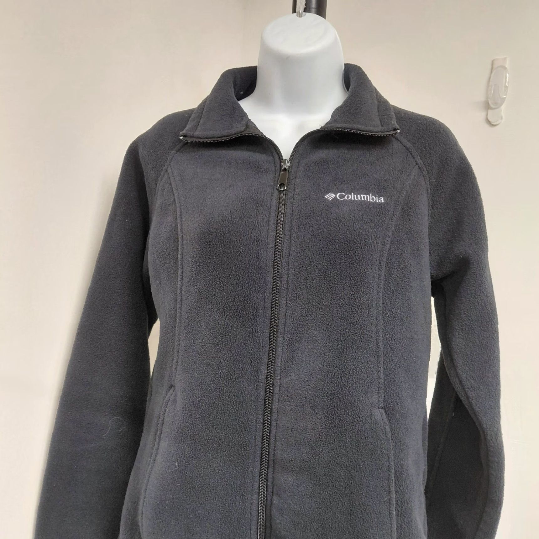Vintage Columbia Fleece Jacket Women’s Benton Springs Black Full Zip Pockets Medium Size M / US 6-8 / IT 42-44 - 4 Thumbnail
