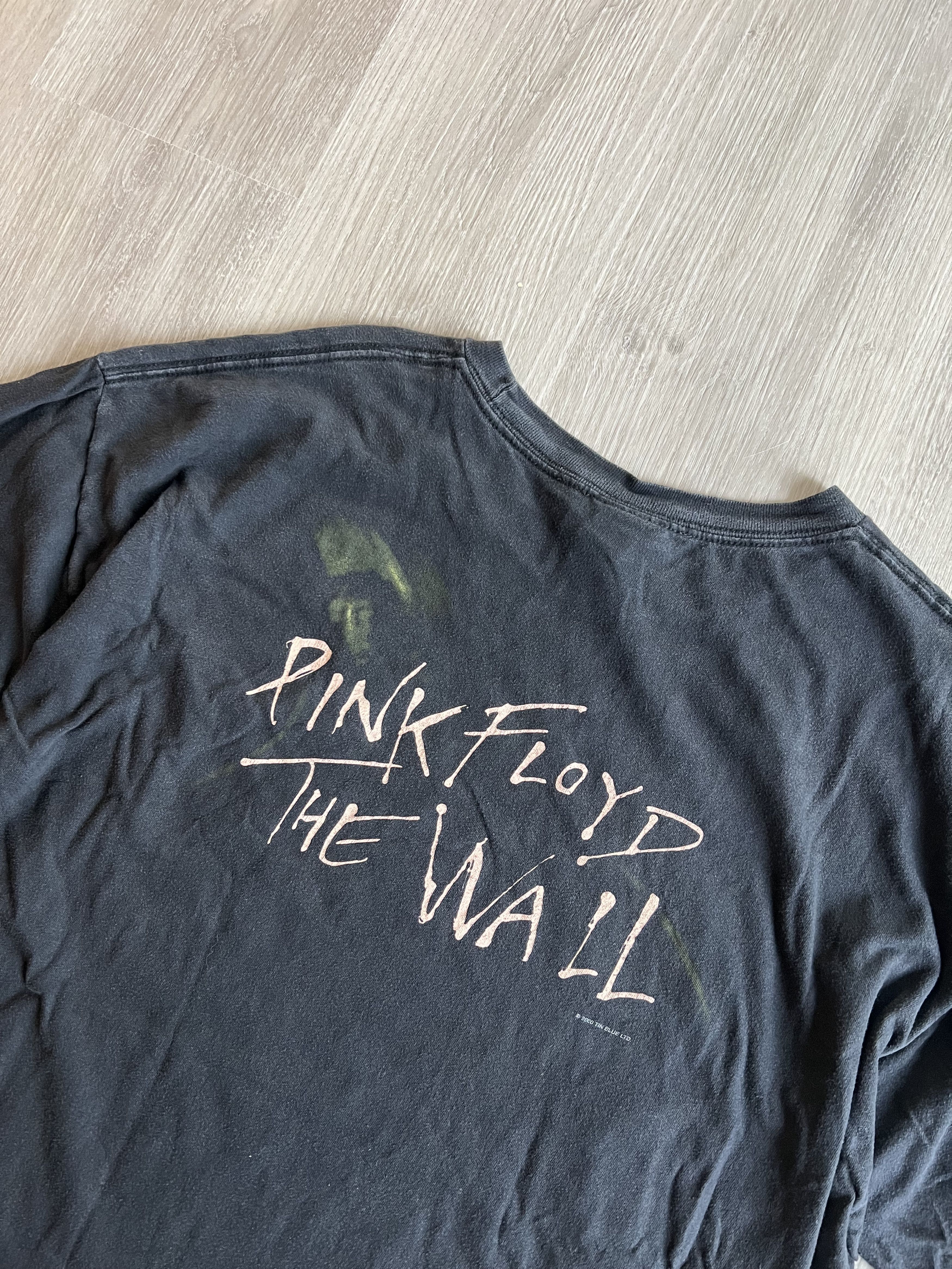 Pink Floyd 2000 Pink Floyd The Wall Phantom Shadow Monster Tee Size US XL / EU 56 / 4 - 6 Thumbnail