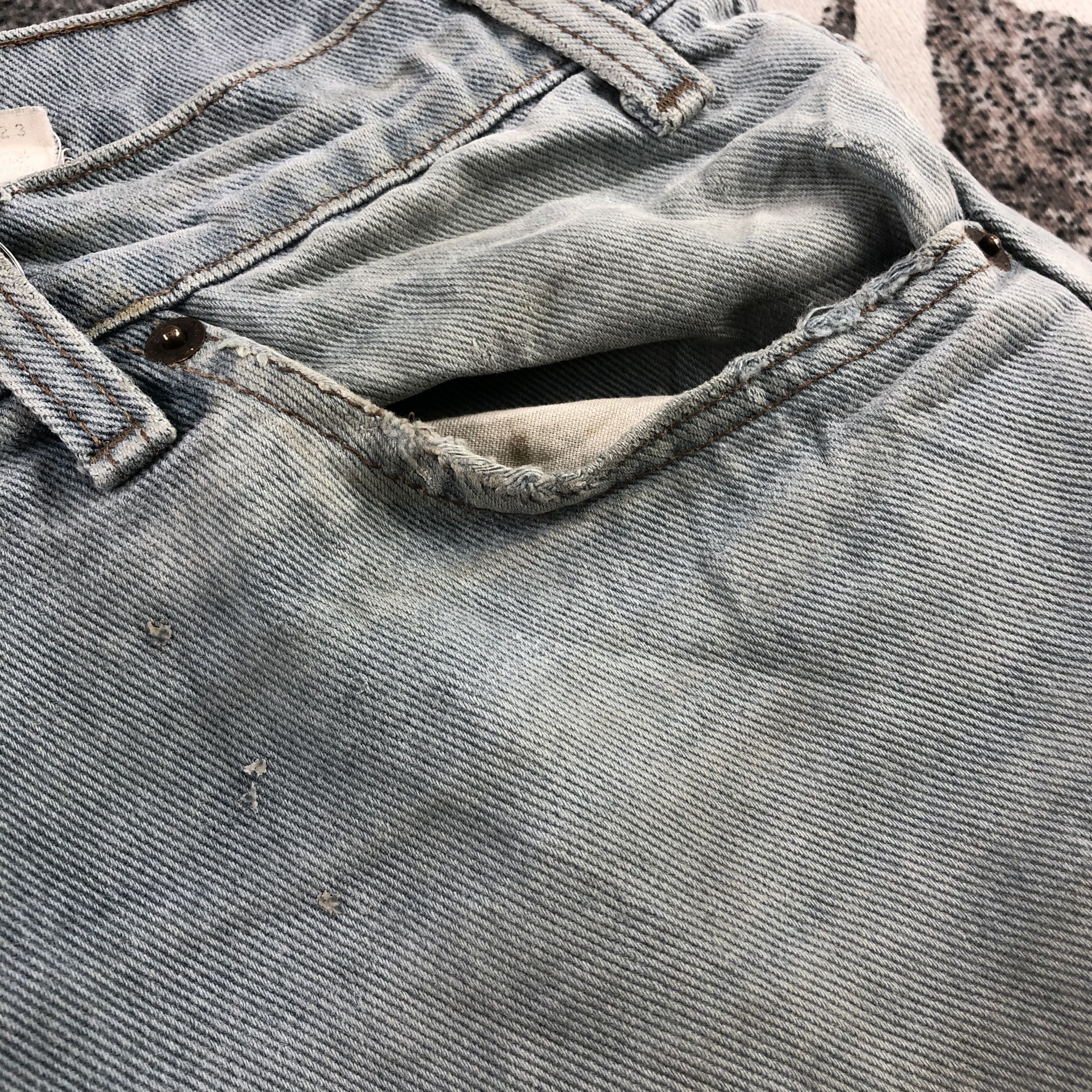 Levi's Vintage 90s Levi's 550 Jeans Dirty Blue Wash Denim KJ1046 Size US 36 / EU 52 - 13 Thumbnail