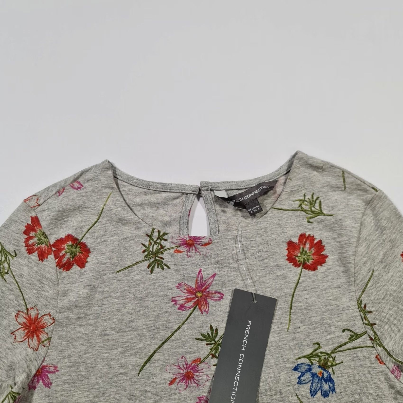 French Connection French Connection Womens Dress Grey 8 UK Floral Short Sleeves Jersey Bodycon Dress Size M / US 6-8 / IT 42-44 - 2 Thumbnail