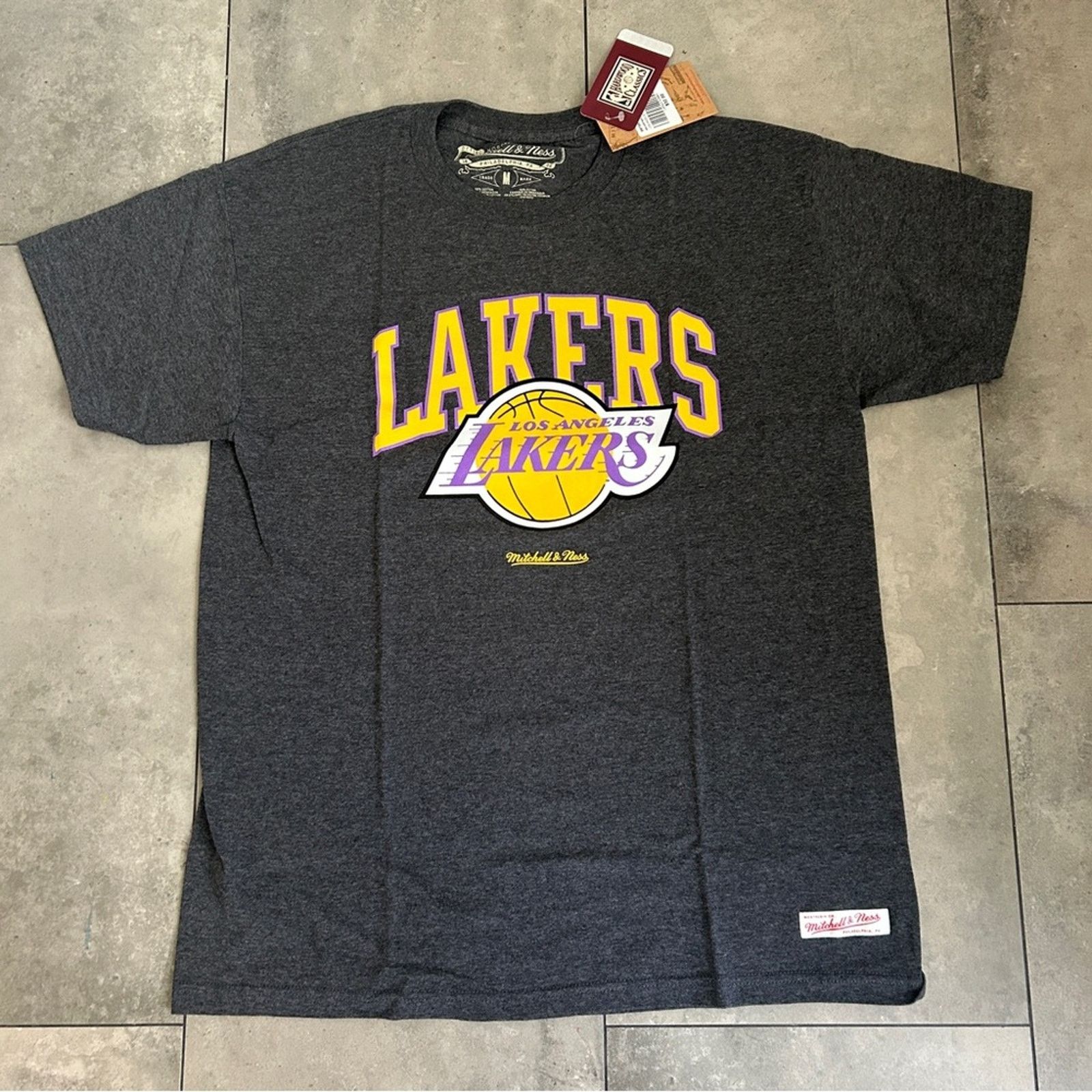 Mitchell & Ness NEW Mitchell & Ness NBA Los Angeles lakers dark gray shirt M Size US M / EU 48-50 / 2 - 1 Thumbnail