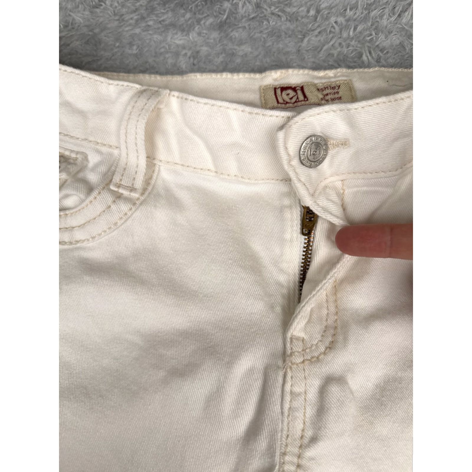 Vintage LEI Jeans Bootcut Juniors 13 Regular White Ashley Low Rise Slim Bootcut 31x31 Women Size 34" / US 12 / IT 48 - 5 Thumbnail