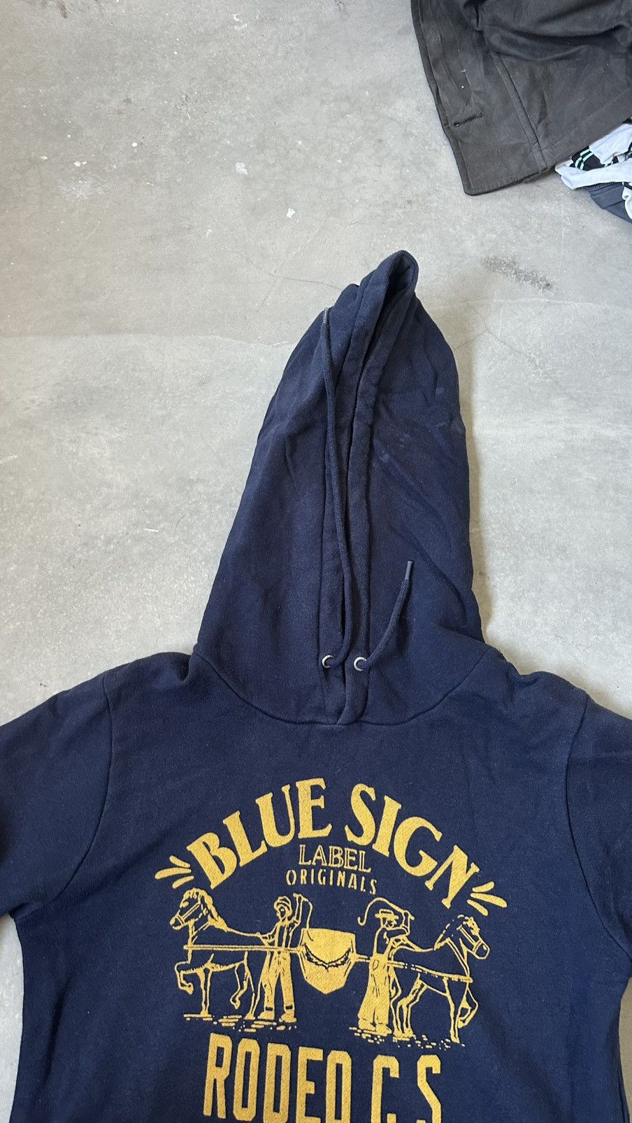 Japanese Brand VINTAGE RODEO CROWN BLUE SIGN HOODIE Size US M / EU 48-50 / 2 - 7 Thumbnail