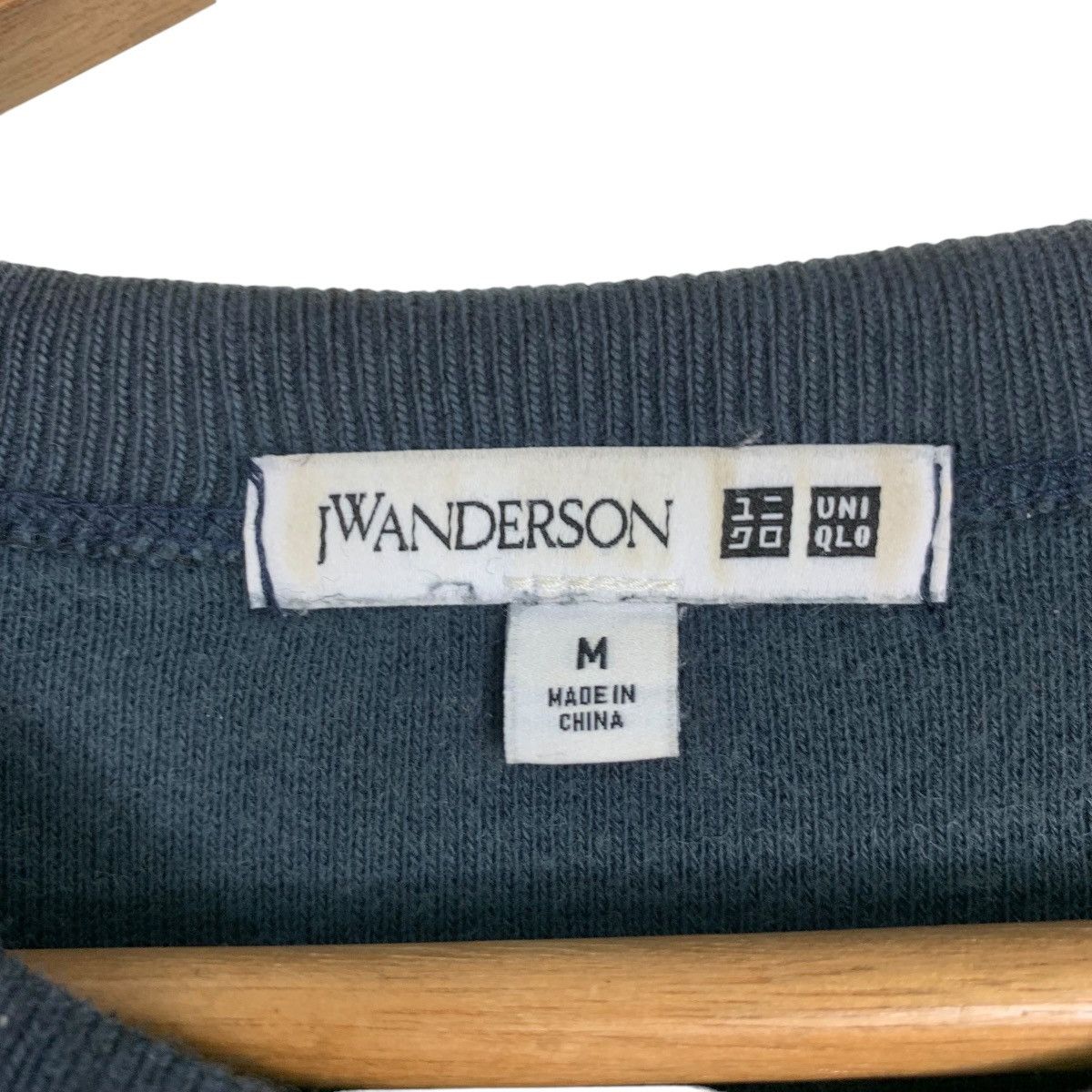 JW Anderson × Uniqlo JW Anderson Single Pocket Crewneck Sweatshirt #1855-C81 Size US M / EU 48-50 / 2 - 8 Thumbnail