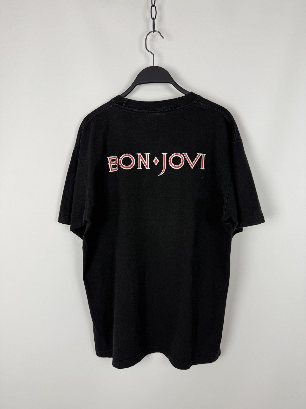 Band Tees Y2K Vintage Bon Jovi Heart & Dagger Graphic T-Shirt Size US L / EU 52-54 / 3 - 4 Thumbnail
