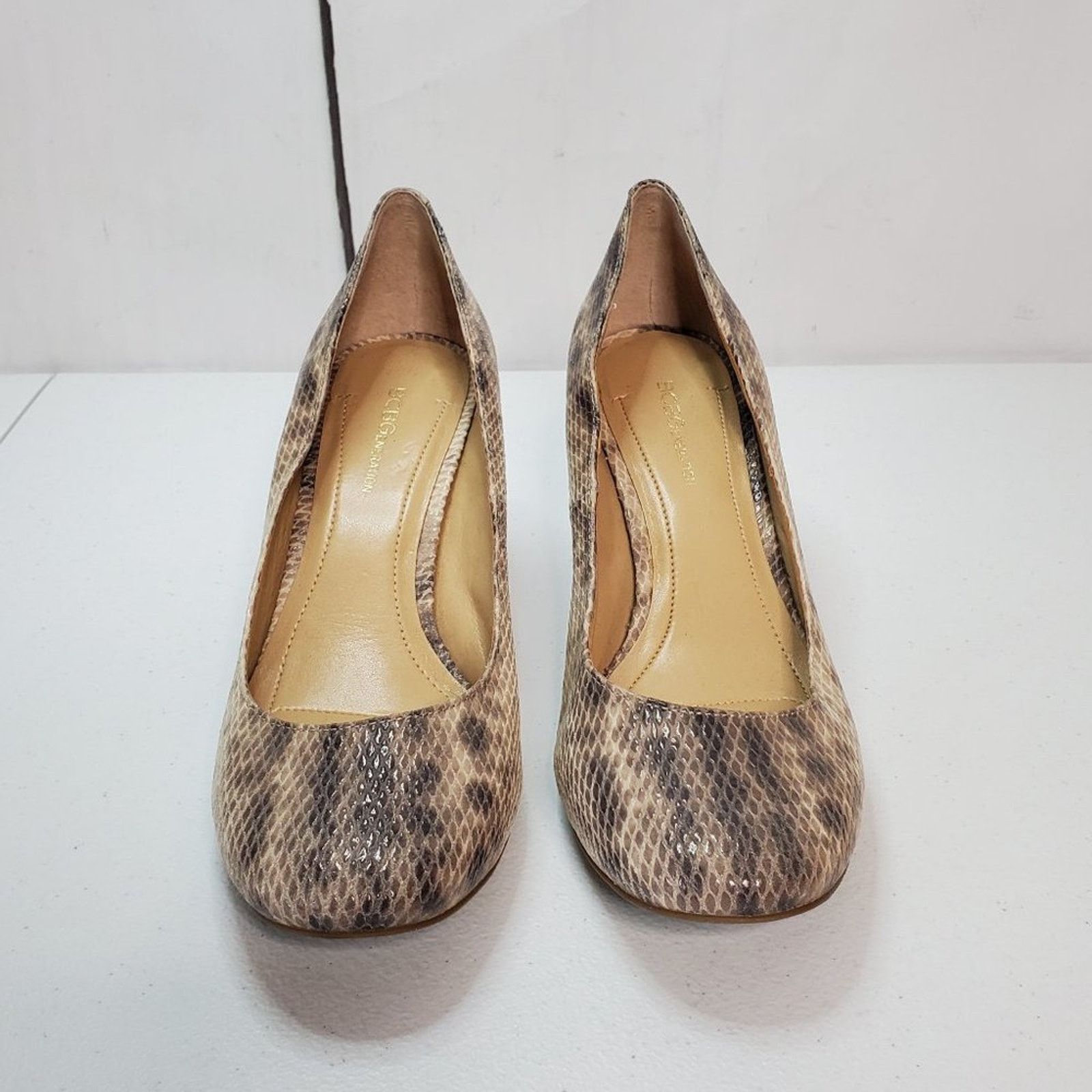 Designer BCBGeneration Gumby Faux Snake Print Leather Pumps 8.5 Size US 8.5 / IT 38.5 - 2 Thumbnail