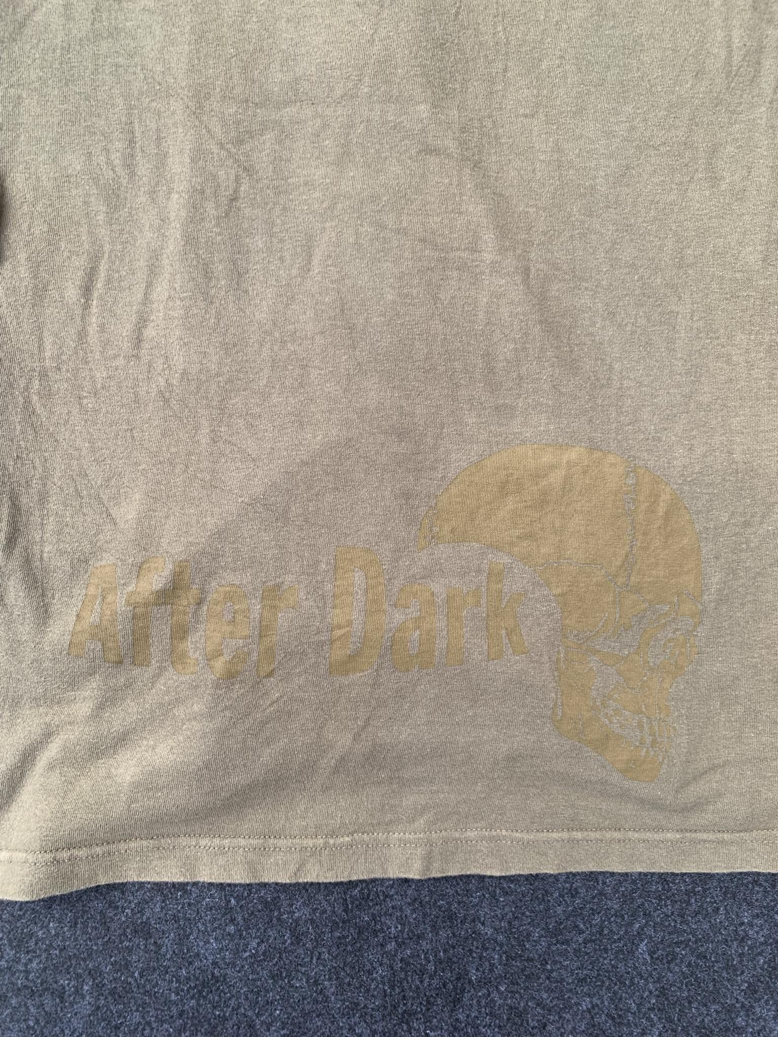Vintage OG faded skull tshirt Size US L / EU 52-54 / 3 - 8 Thumbnail
