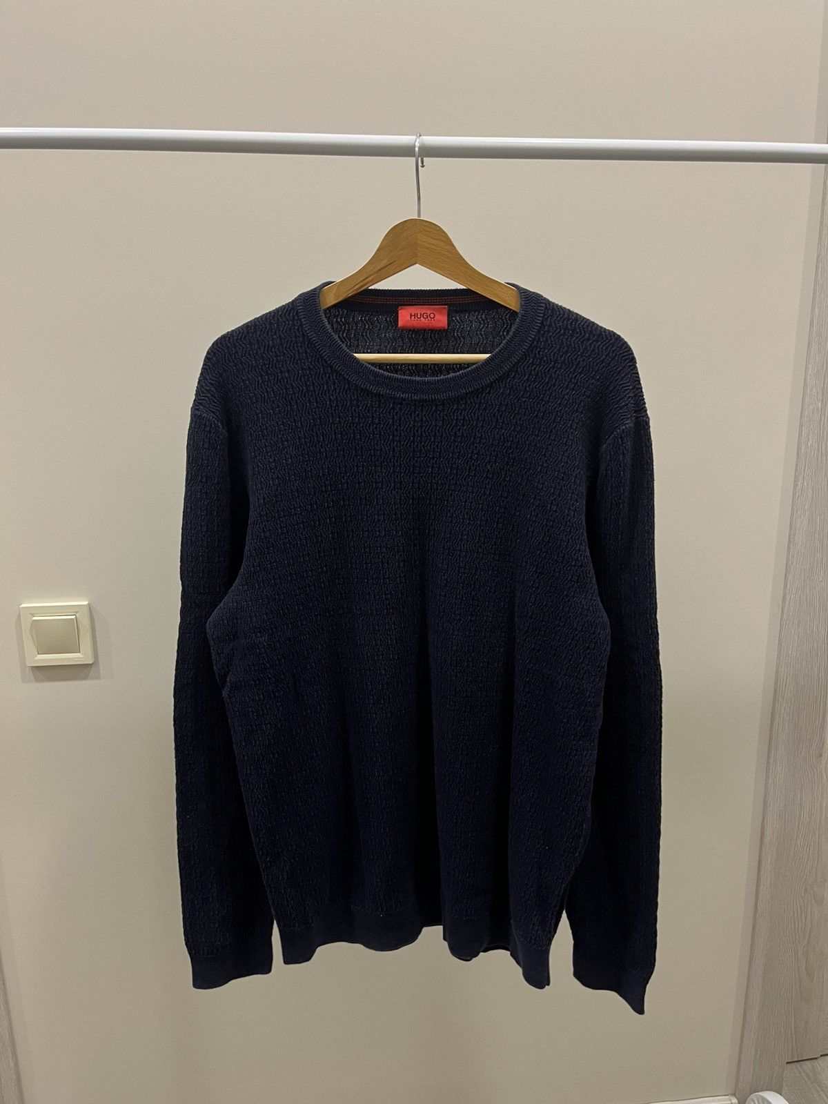 Hugo Vintage Hugo Boss Sweatshirt Sweater Y2K Black Italy Size US L / EU 52-54 / 3 - 1 Thumbnail