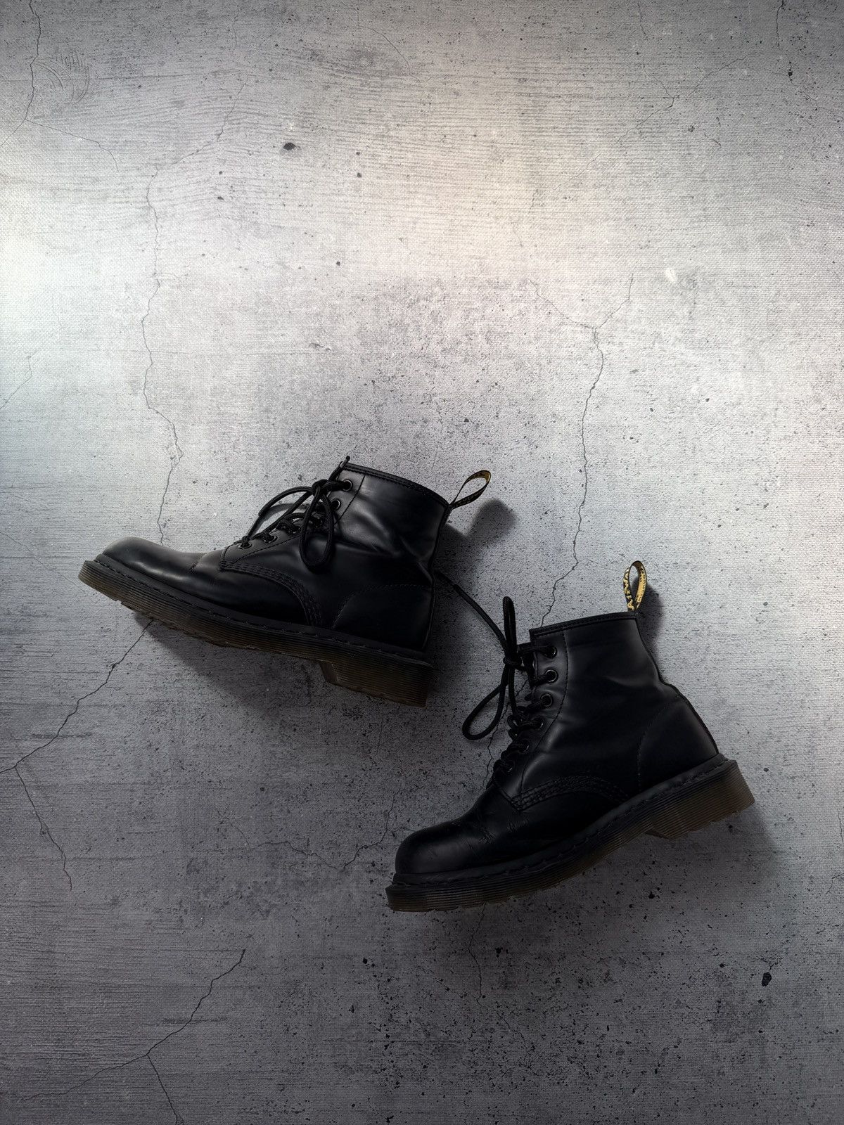 Dr. Martens Dr. Martens Boots Size US 5.5 / EU 38 - 5 Thumbnail