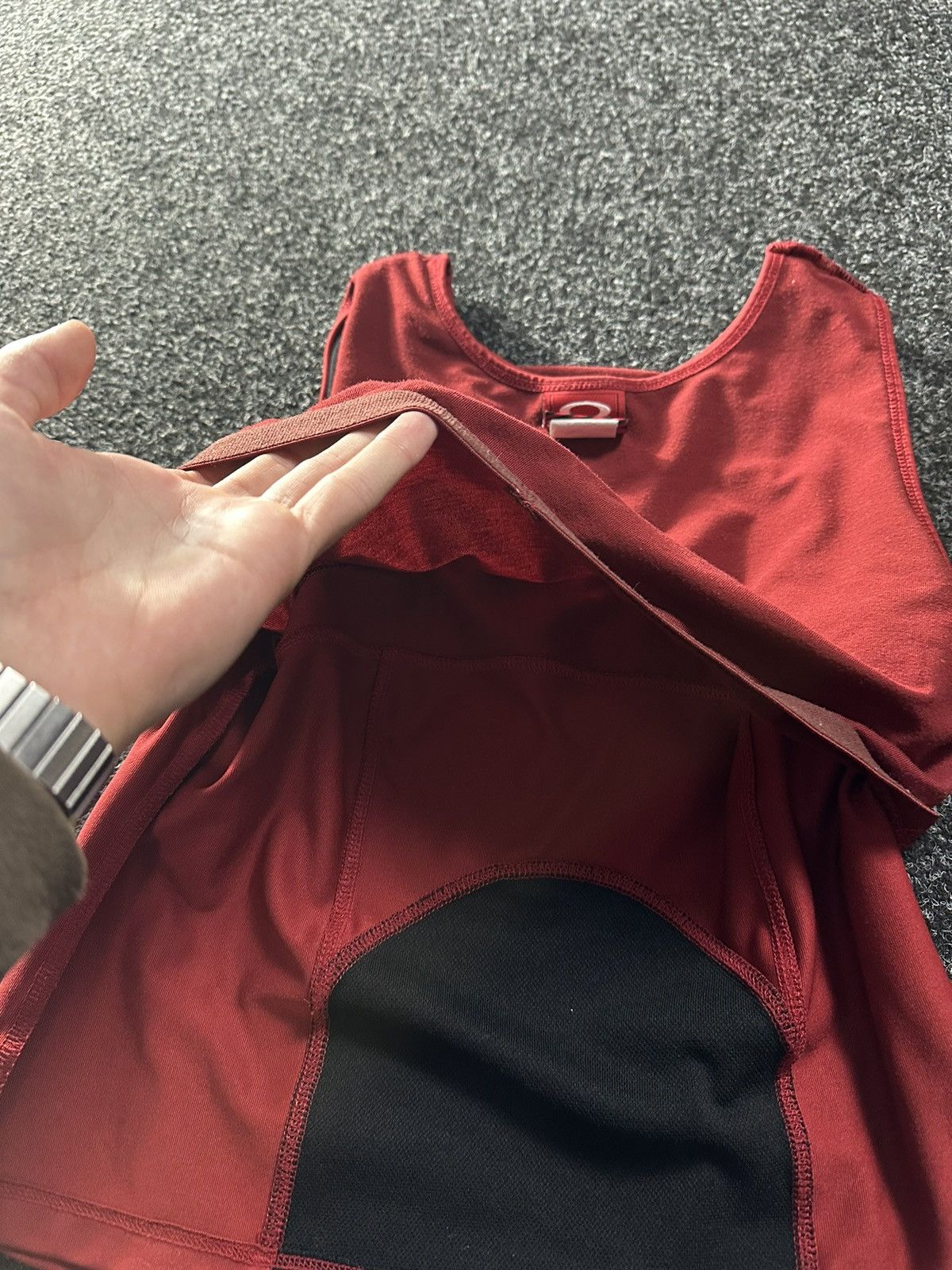 Oakley × Vintage 🚨Oakley Woman Tank Top OUTDOOR SPORT Y2K red size L Size L / US 10 / IT 46 - 11 Thumbnail