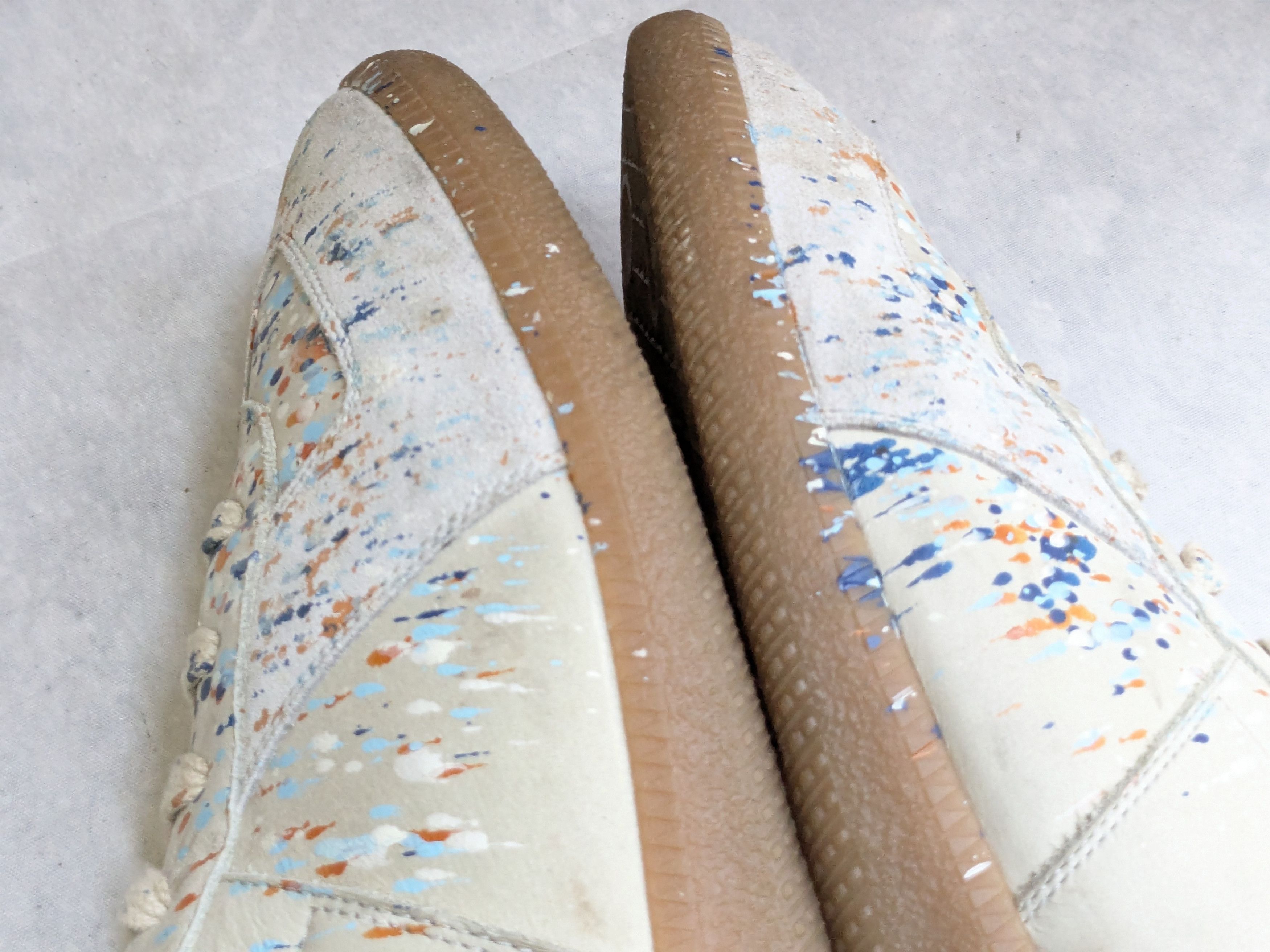 Maison Margiela Maison Margiela Replica GAT Paint Splatter 12 45 Low Top Gum Size US 12 / EU 45 - 9 Thumbnail