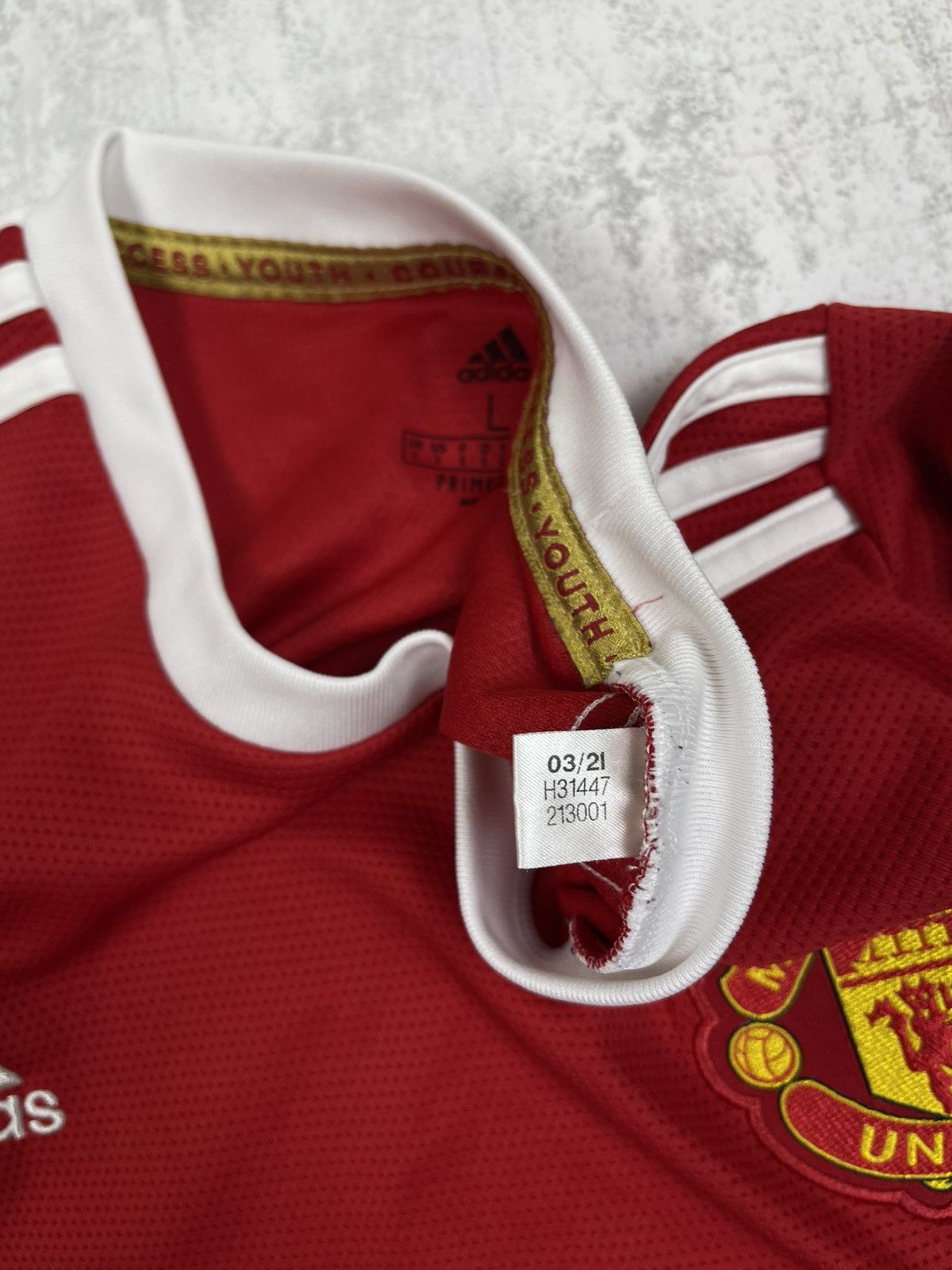 Adidas 21/22 Man United Home Jersey | AEROREADY Tech Kit Red Size US L / EU 52-54 / 3 - 7 Thumbnail