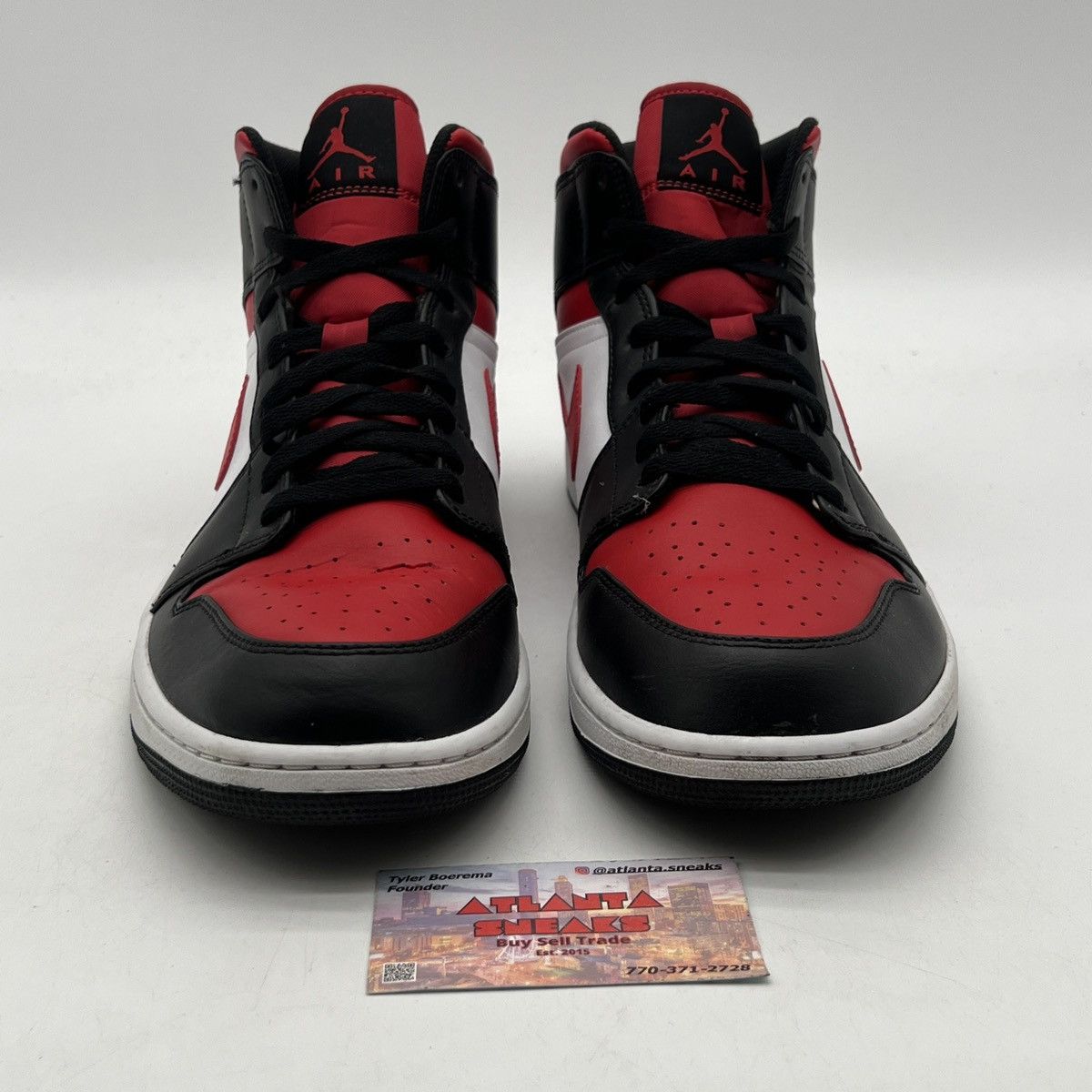 Nike Air Jordan 1 mid bred toe Size US 13 / EU 46 - 2 Thumbnail