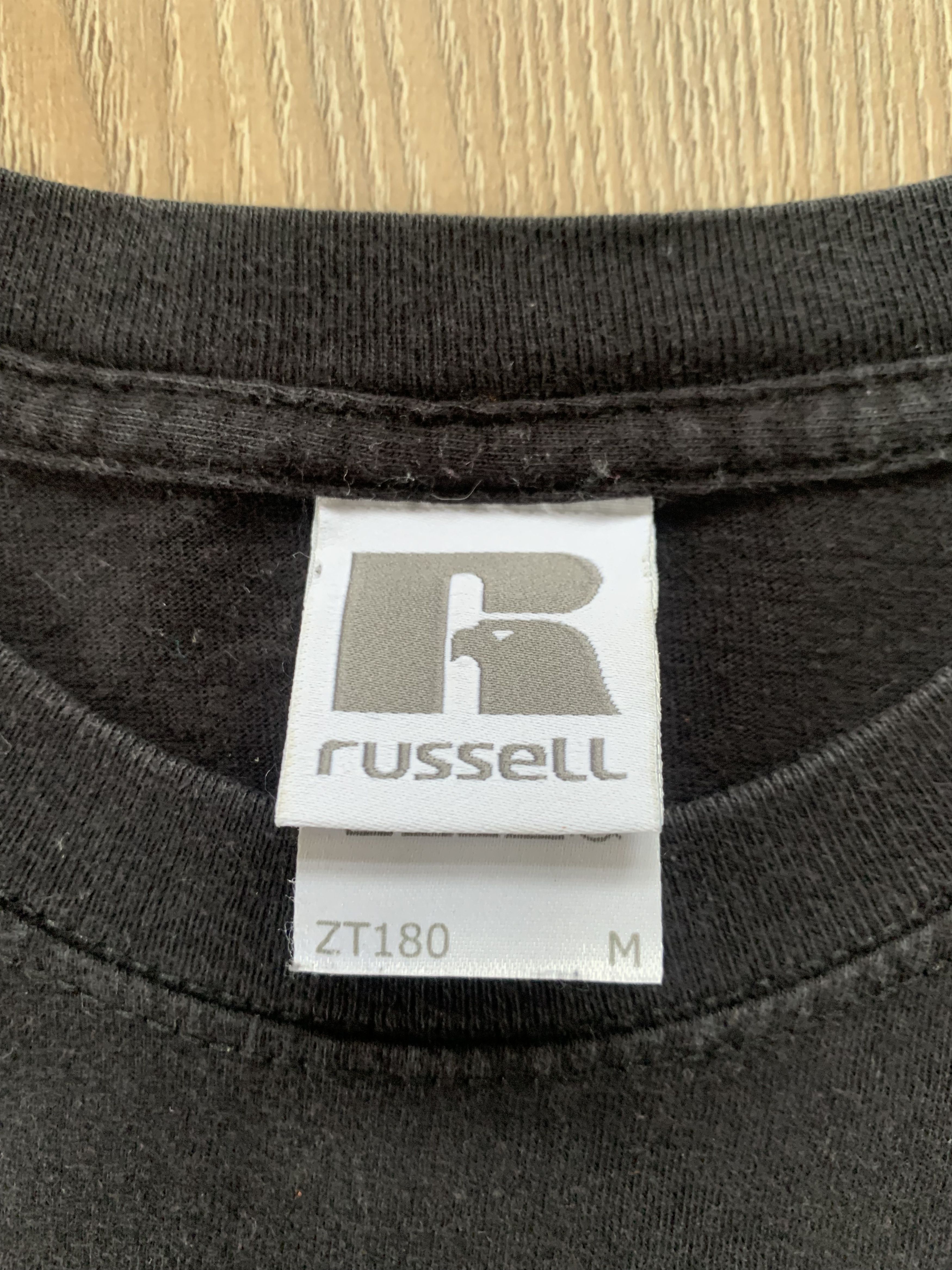 Russell Athletic Vintage Russell Y2K Gargoyle Graphic Black T-Shirt Size US M / EU 48-50 / 2 - 6 Thumbnail