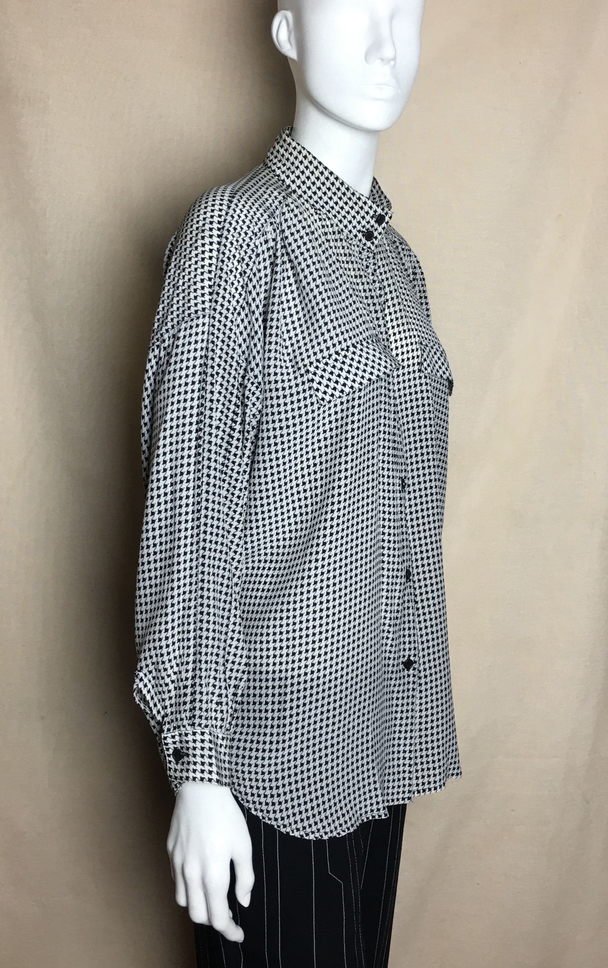 Dior Christian Dior Vintage Silk Houndstooth Blouse Shirt Size M Size M / US 6-8 / IT 42-44 - 3 Thumbnail