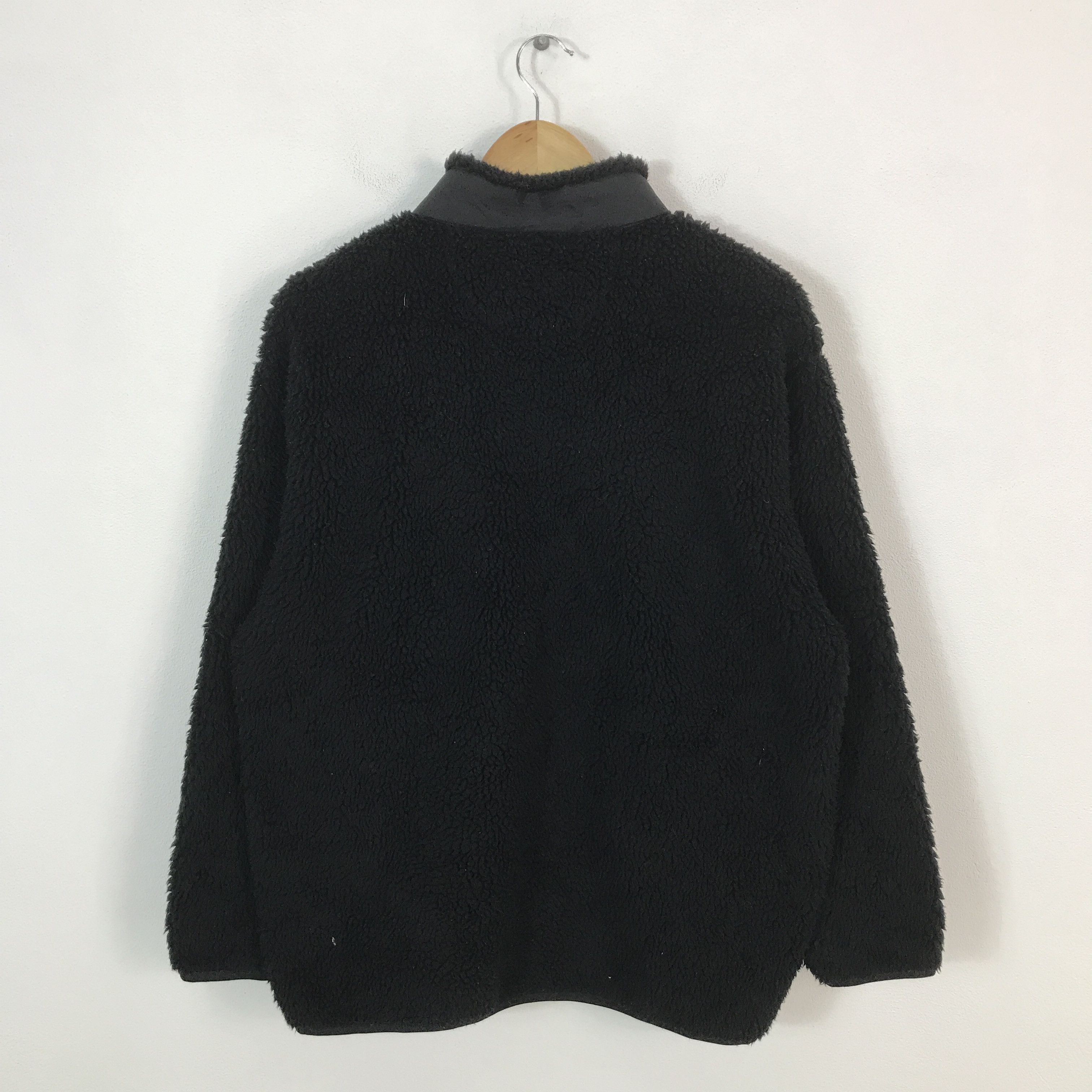 Uniqlo × White Mountaineering White Mountaineering x Uniqlo fleece half button jacket Size US L / EU 52-54 / 3 - 2 Thumbnail