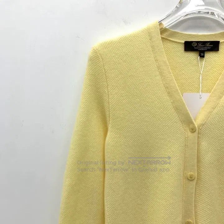 Loro Piana Loro Piana Yellow cashmere V-neck single-breasted long-sle Size XS / US 0-2 / IT 36-38 - 3 Thumbnail