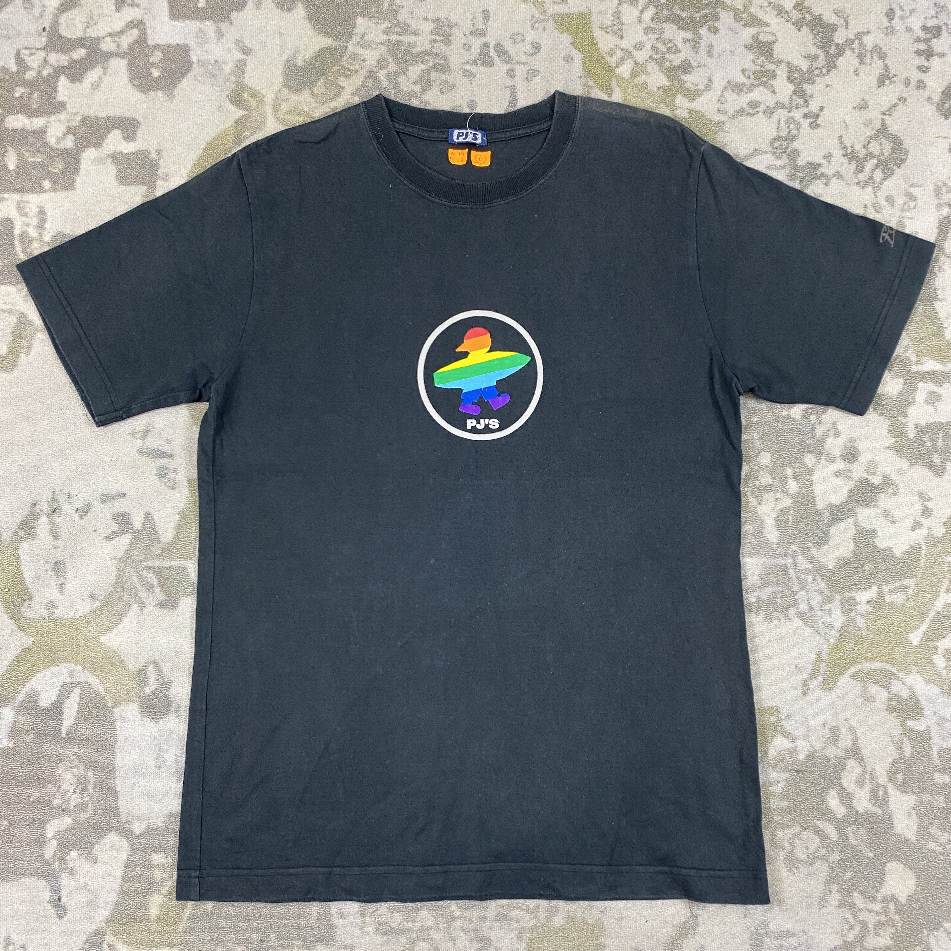 Vintage Vintage PJs Surf Brand TShirt International Brand -D042 Size US M / EU 48-50 / 2 - 1 Thumbnail