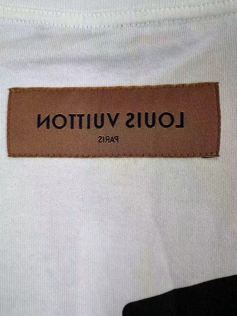 Louis Vuitton Louis Vuitton White paratrooper short sleeve 2501-Nextarrow Size US XS / EU 42 / 0 - 3 Thumbnail