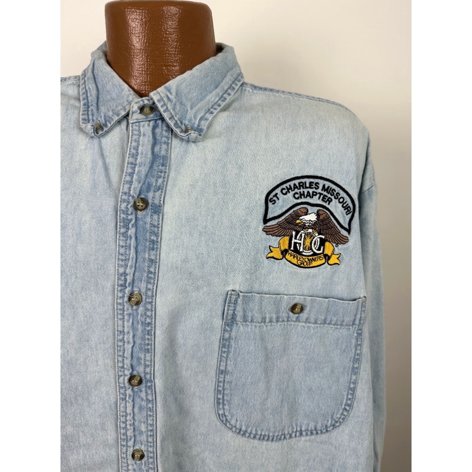 Vintage VINTAGE Rivers End Denim Shirt Men 3XL Harley-Davidson Owners Groups Button-Down Eagle Blue 90s Biker Hipster Outdoor NOD Mens Size US XXL / EU 58 / 5 - 3 Thumbnail