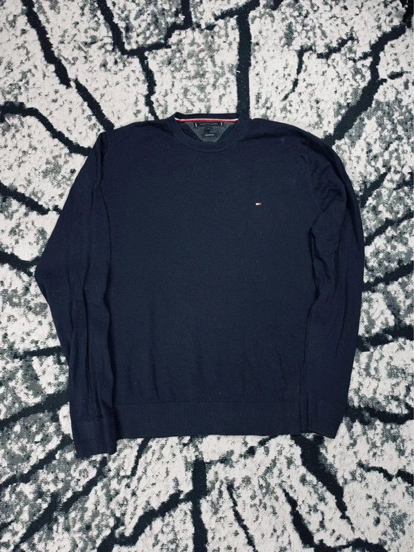 Tommy Hilfiger Tommy Hilfiger navy silk sweater L Size US L / EU 52-54 / 3 - 1 Thumbnail