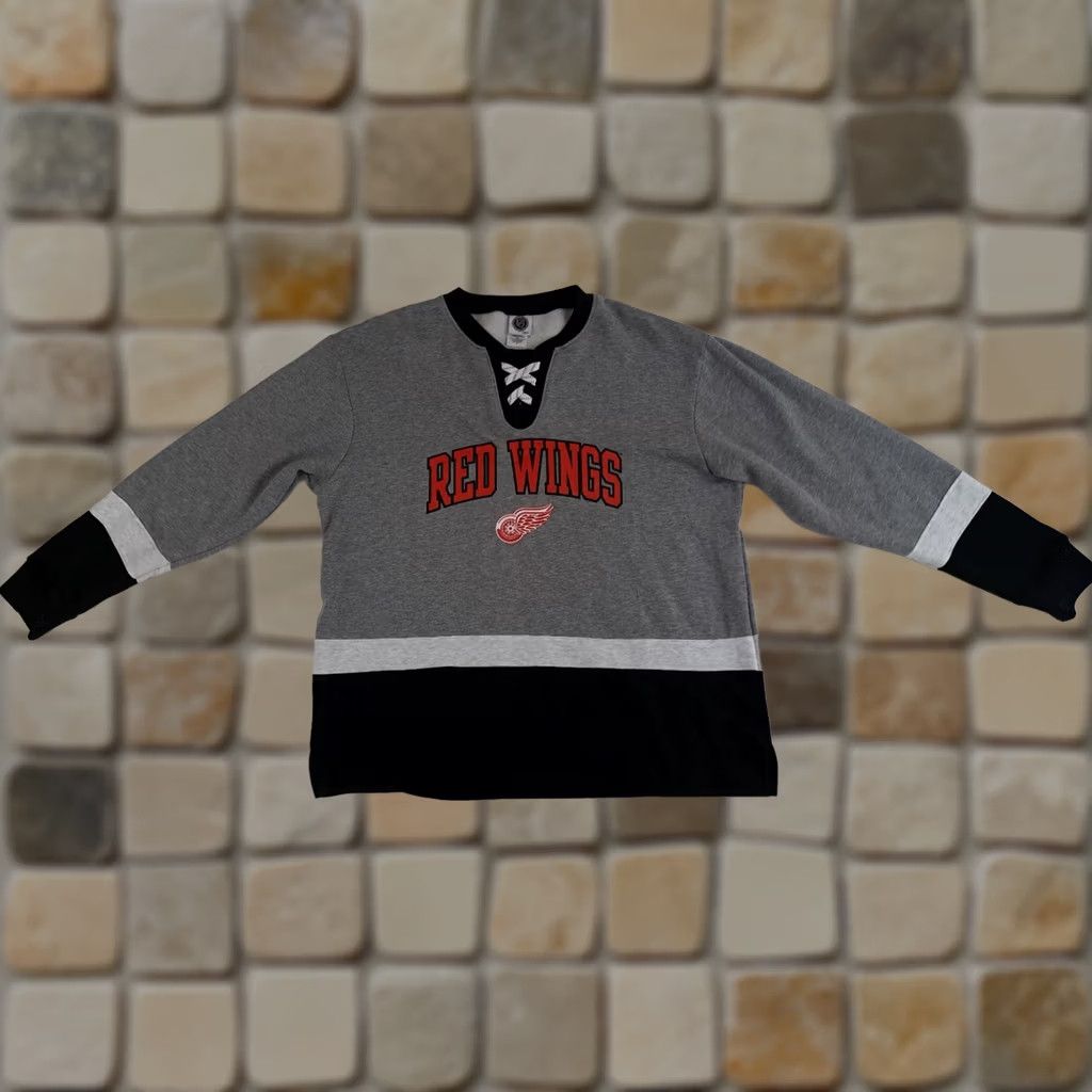 NHL VINTAGE Detroit Red Wings Sweatshirt NHL Shirt Unisex Adults XL Black & Grey Embroidered Hockey Pullover Laced Neck Size US XL / EU 56 / 4 - 1 Thumbnail